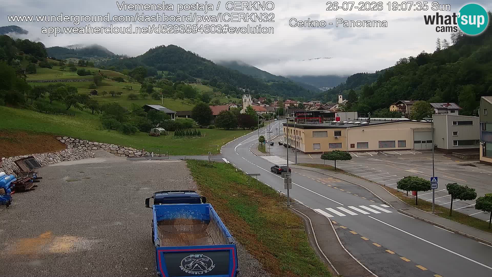 Webcam en direct – Entrée de la ville de Cerkno
