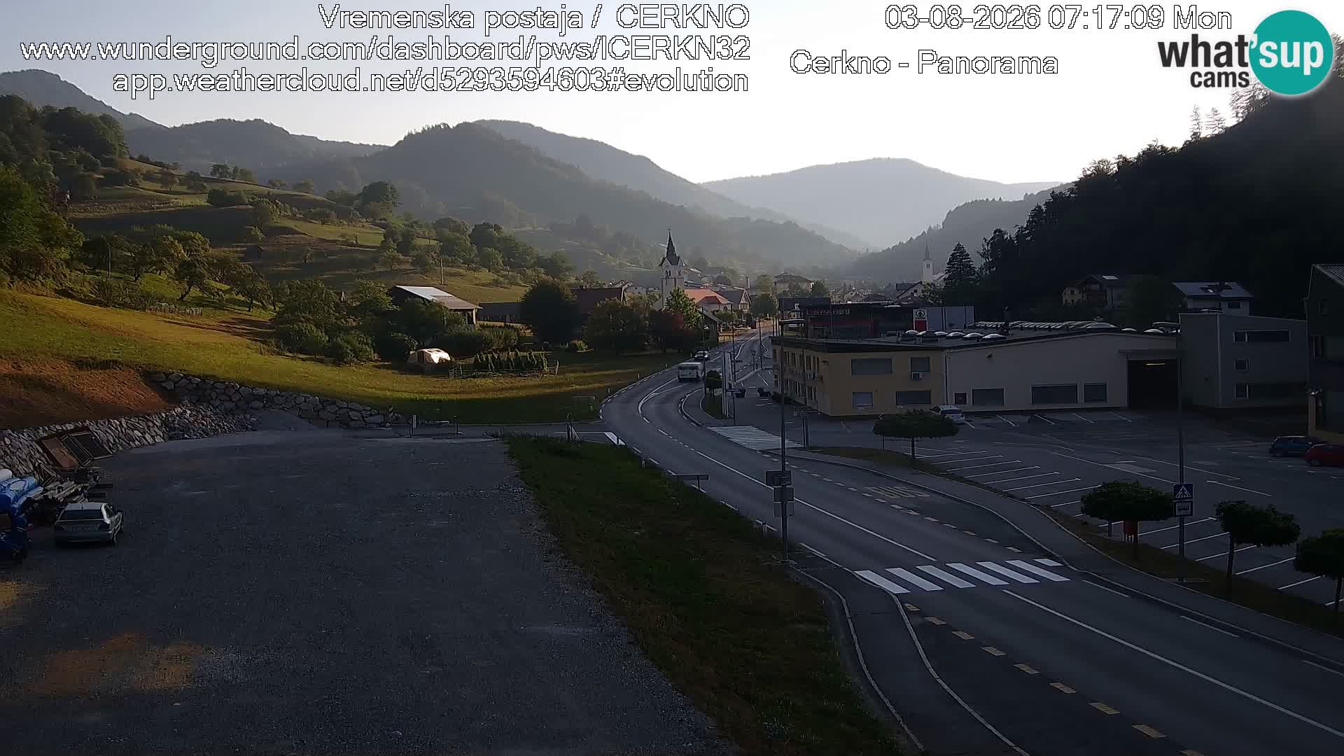 Webcam en direct – Entrée de la ville de Cerkno