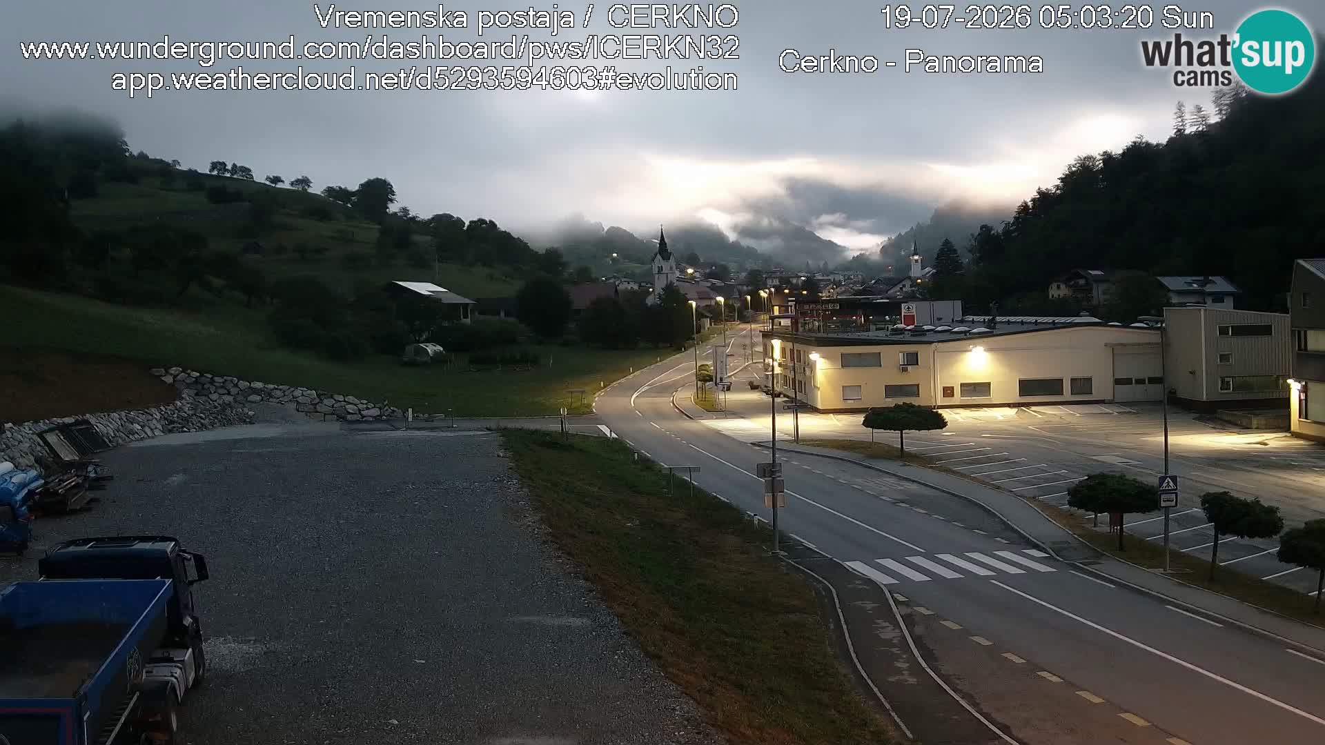 Webcam en direct – Entrée de la ville de Cerkno