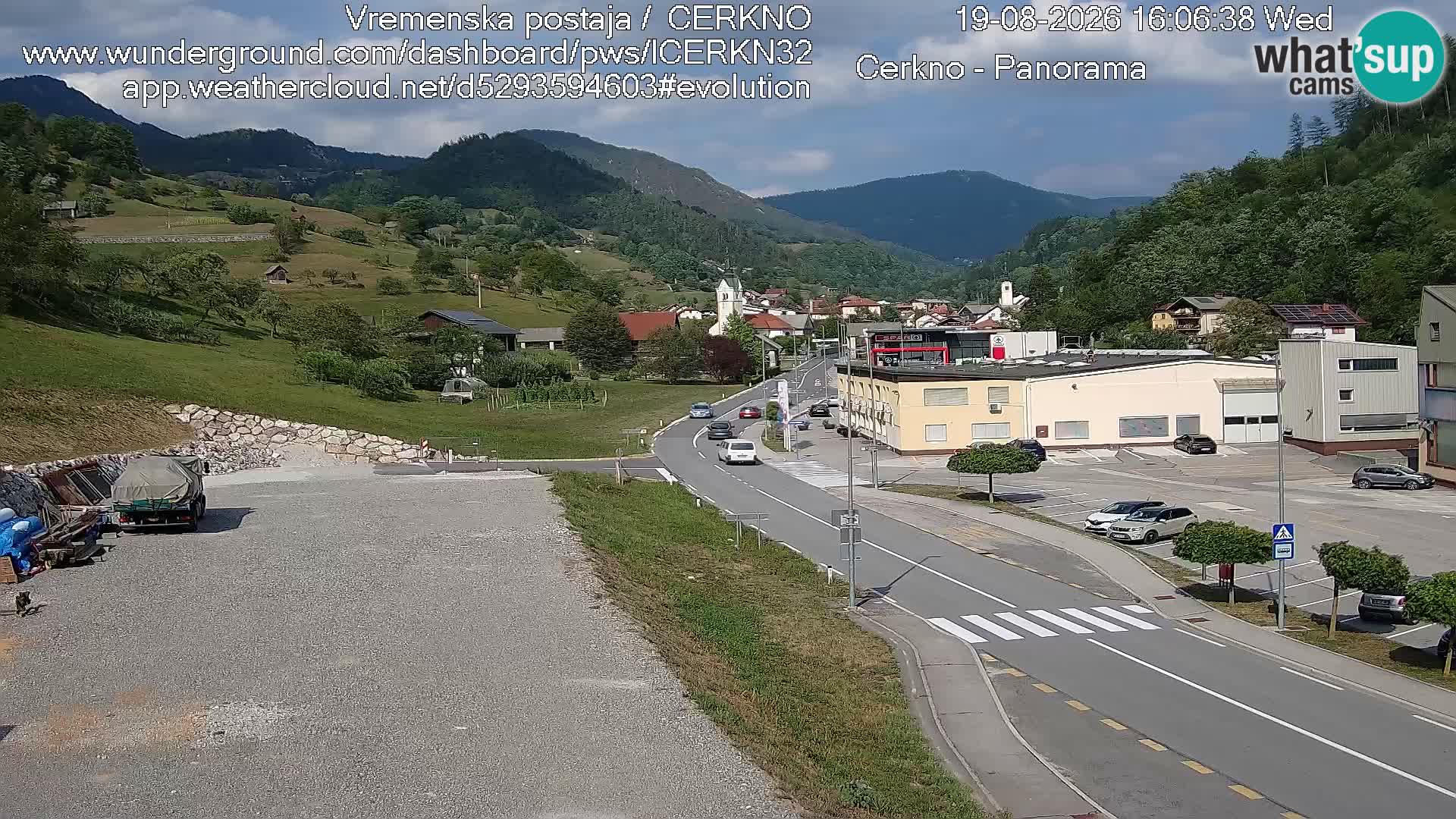 Webcam en direct – Entrée de la ville de Cerkno