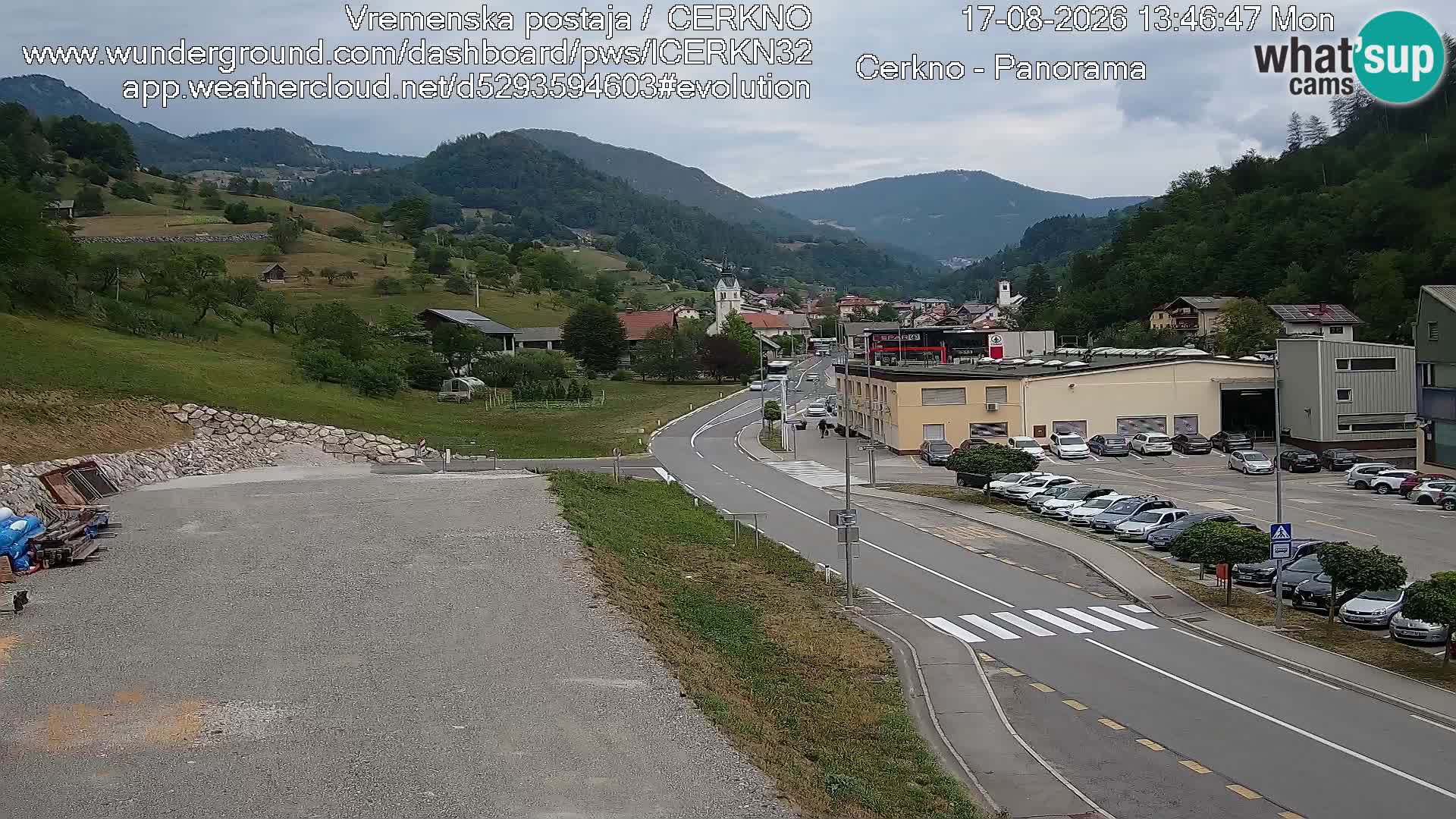 Cerkno entrada a la ciudad Webcam en vivo