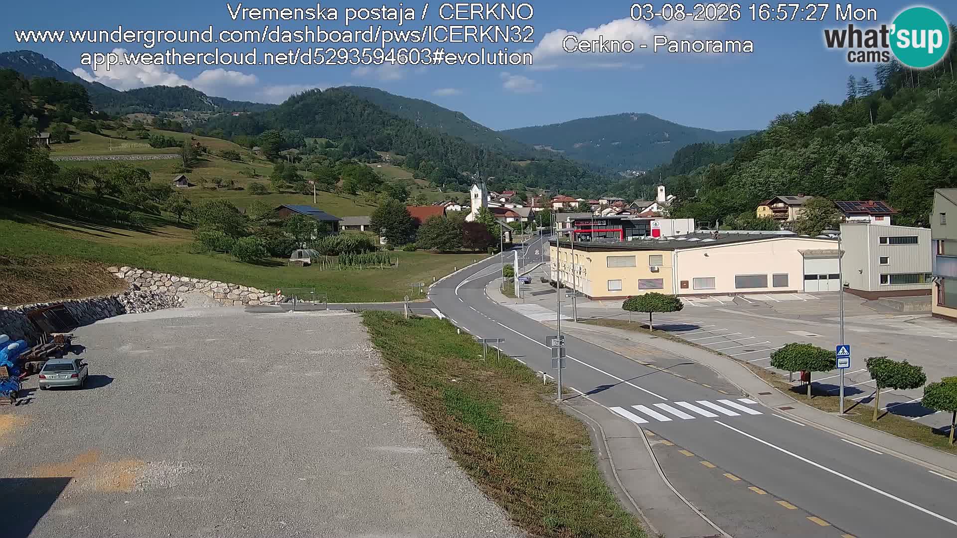 Webcam en direct – Entrée de la ville de Cerkno