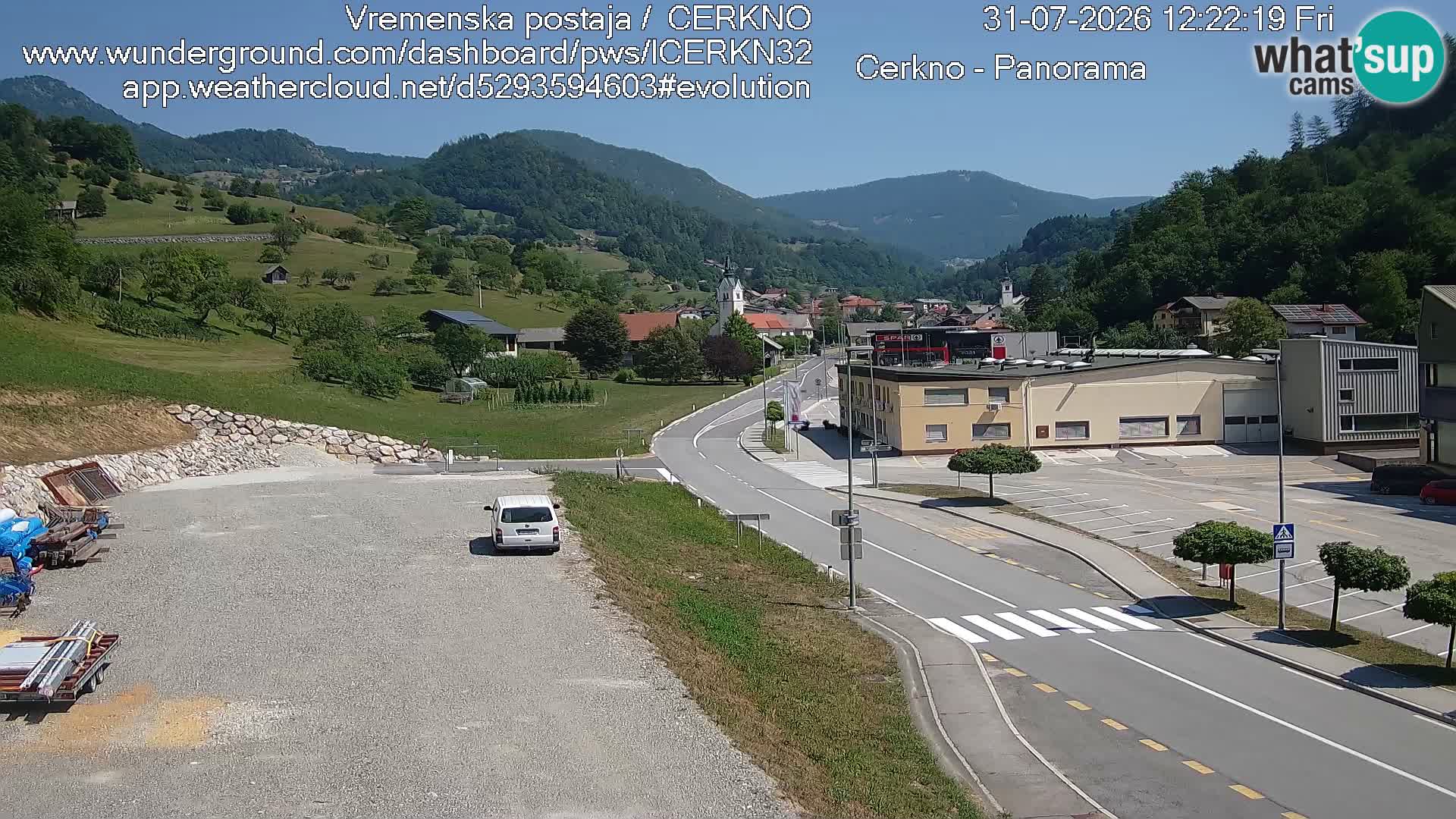 Webcam en direct – Entrée de la ville de Cerkno