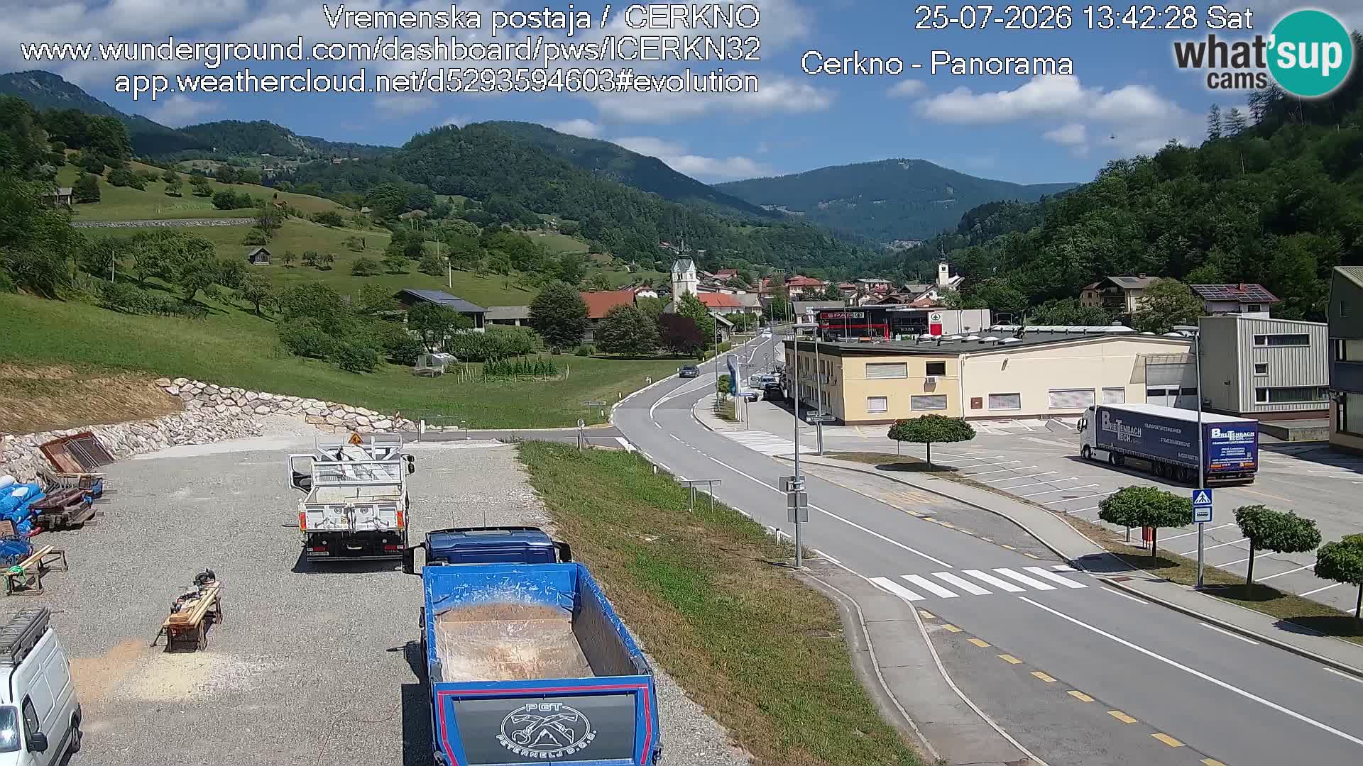 Cerkno city entrance Live Webcam