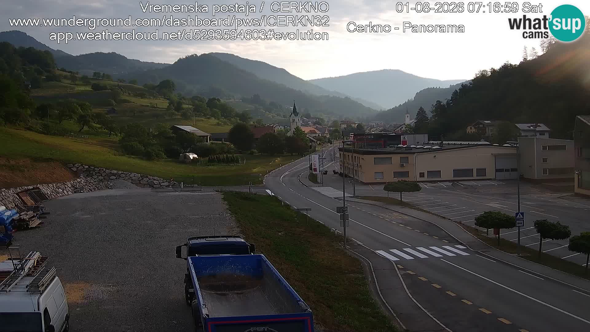 Webcam en direct – Entrée de la ville de Cerkno