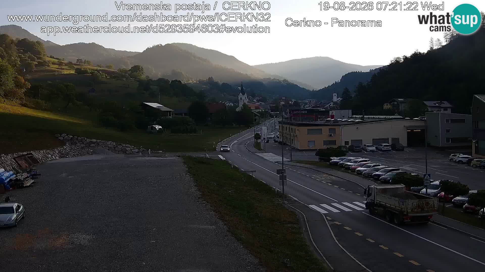 Webcam en direct – Entrée de la ville de Cerkno