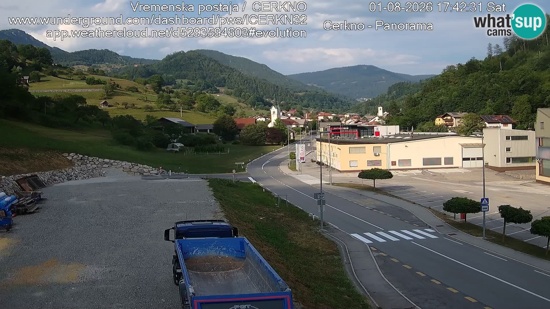 Webcam en direct – Entrée de la ville de Cerkno