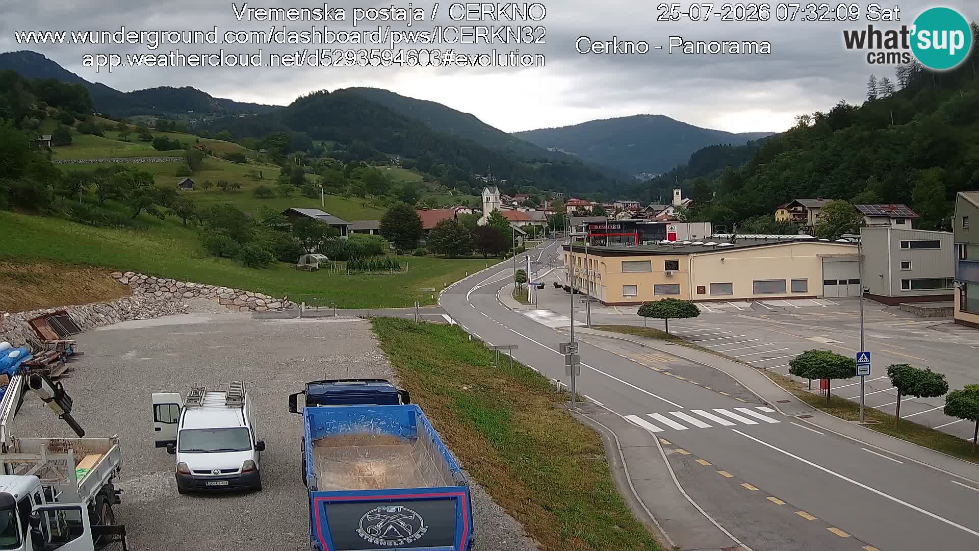 Webcam en direct – Entrée de la ville de Cerkno