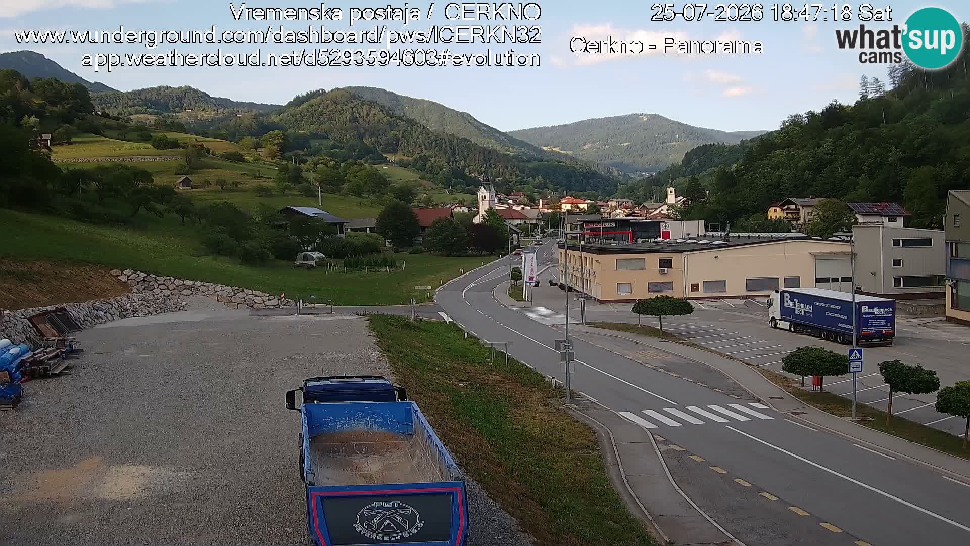 Cerkno city entrance Live Webcam