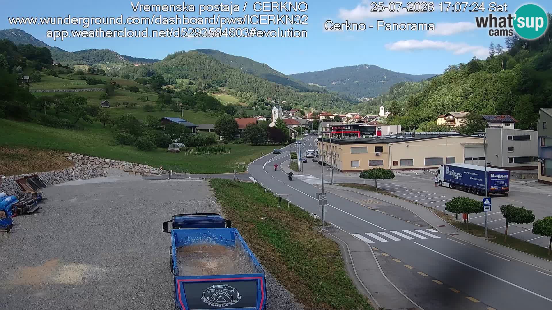 Webcam en direct – Entrée de la ville de Cerkno