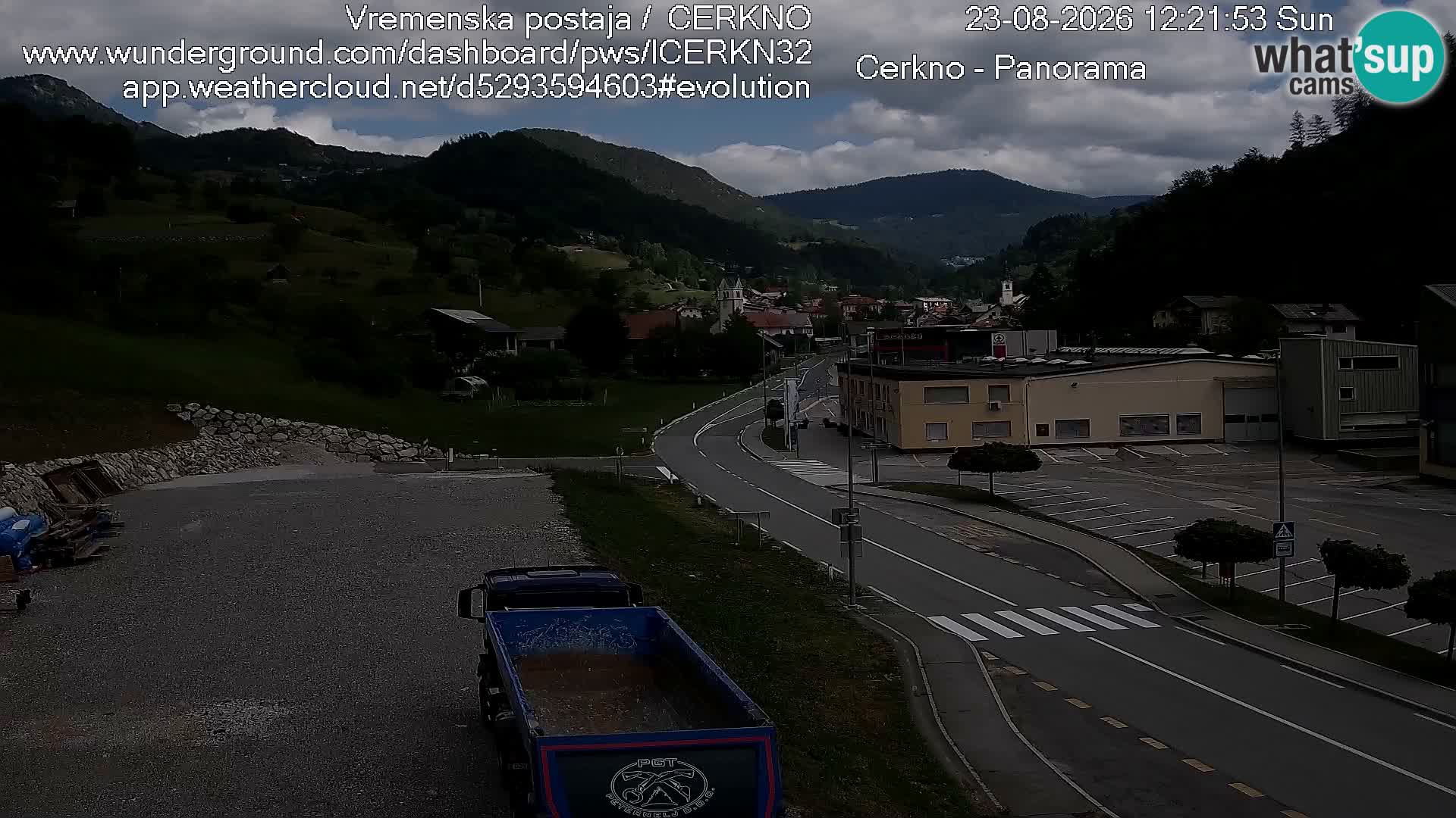 Cerkno entrada a la ciudad Webcam en vivo