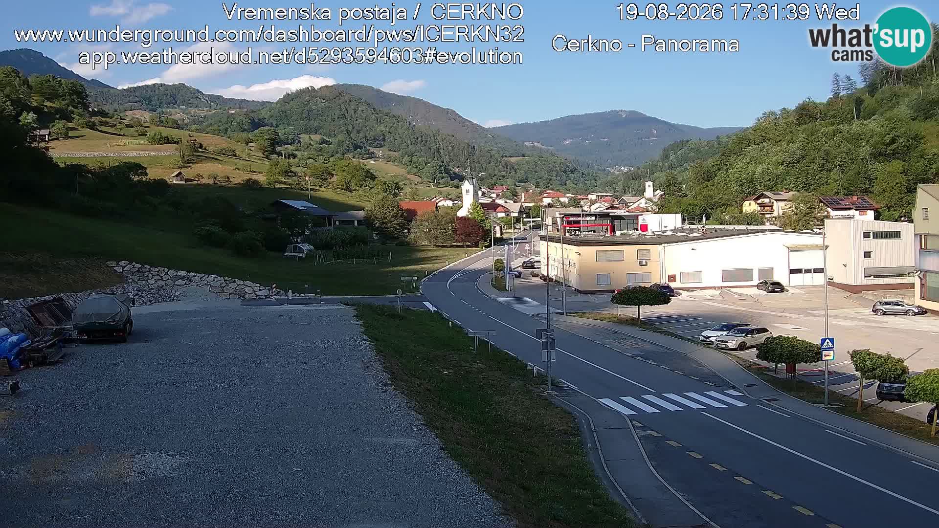 Cerkno entrada a la ciudad Webcam en vivo