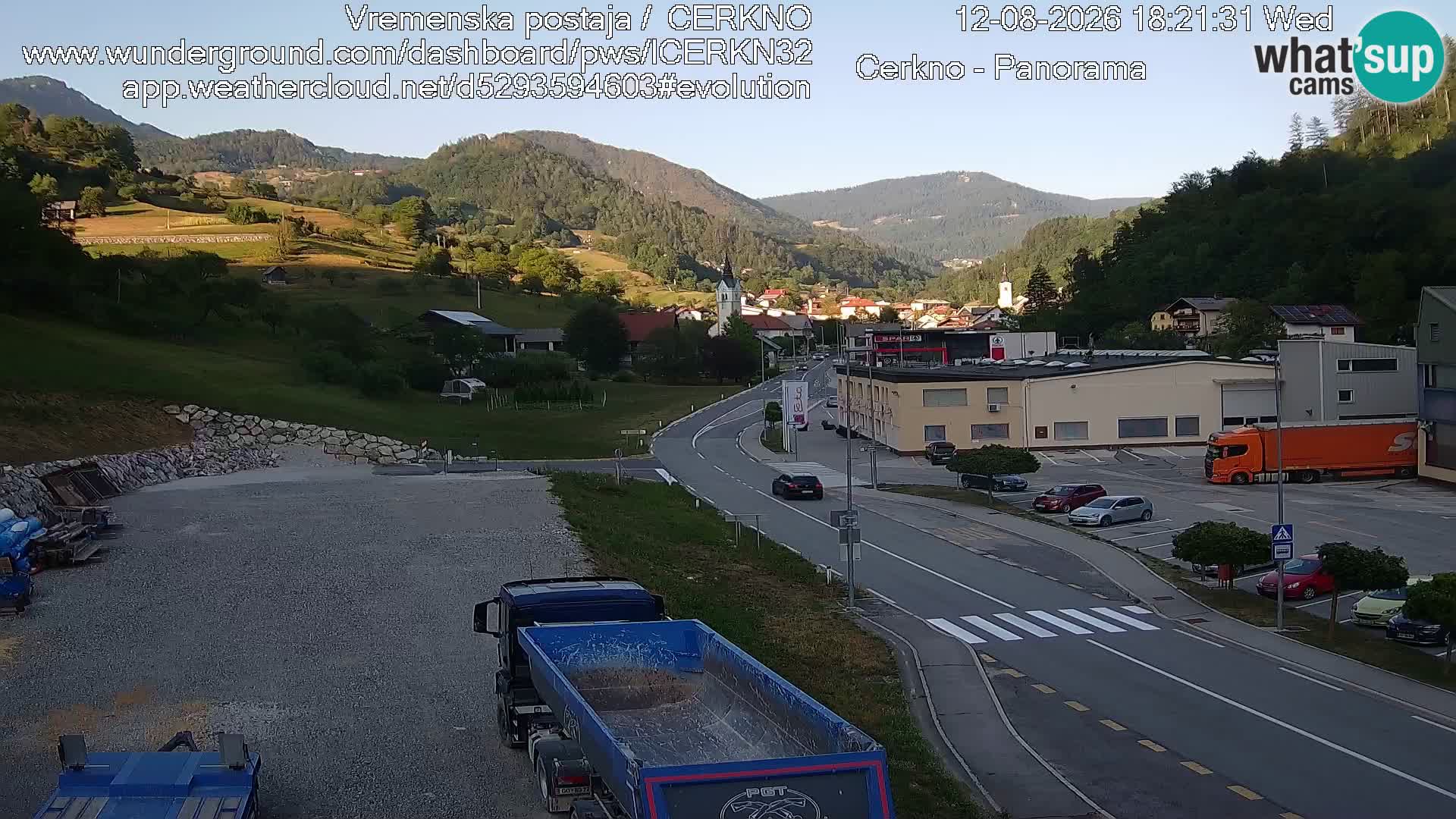 Webcam en direct – Entrée de la ville de Cerkno