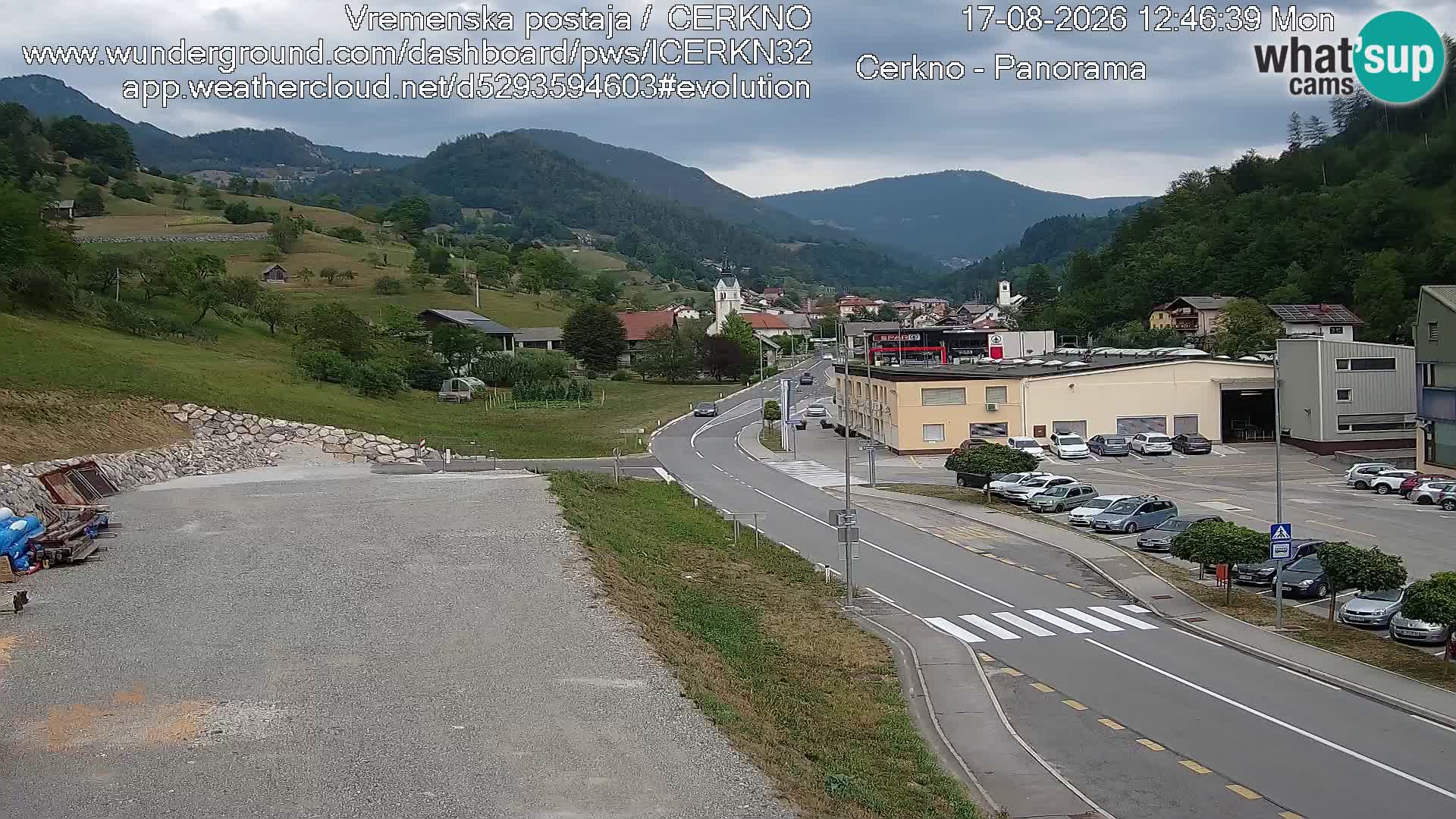 Cerkno entrada a la ciudad Webcam en vivo