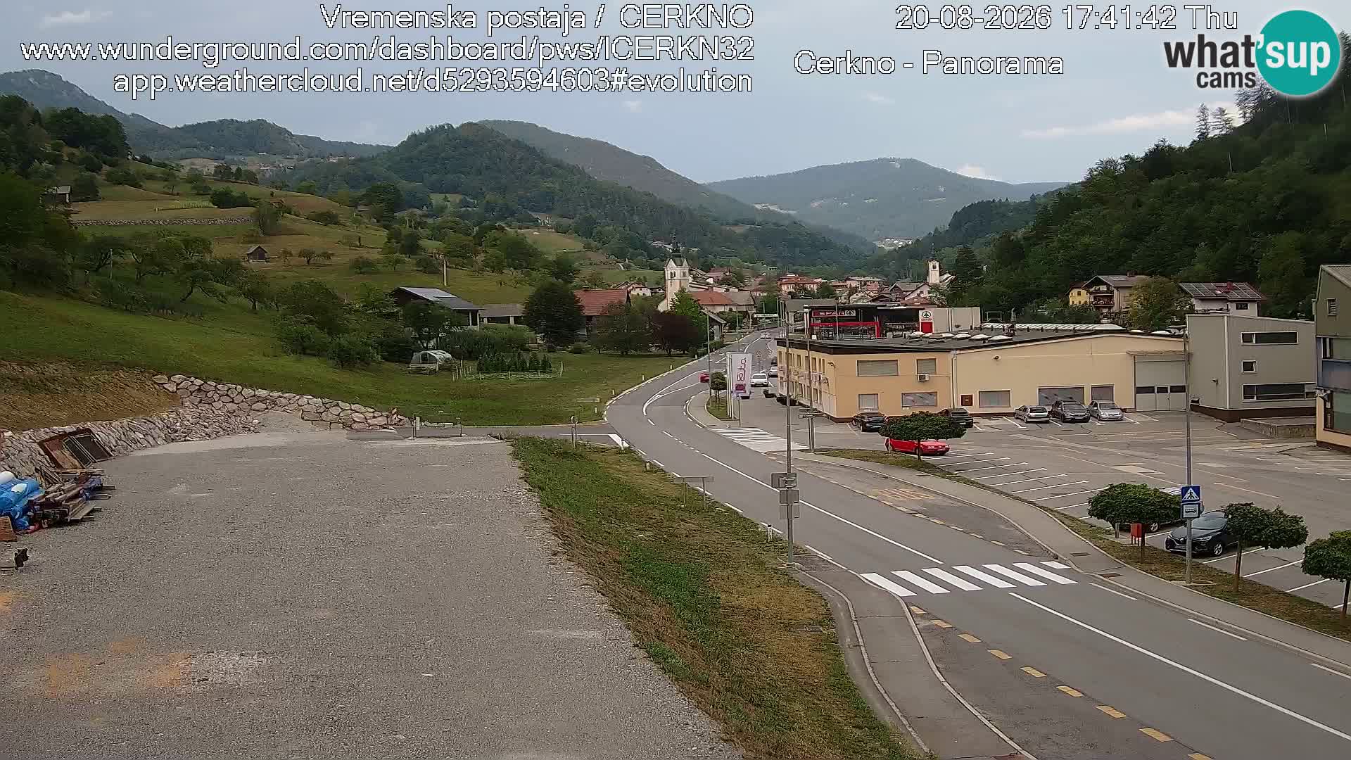 Cerkno entrada a la ciudad Webcam en vivo