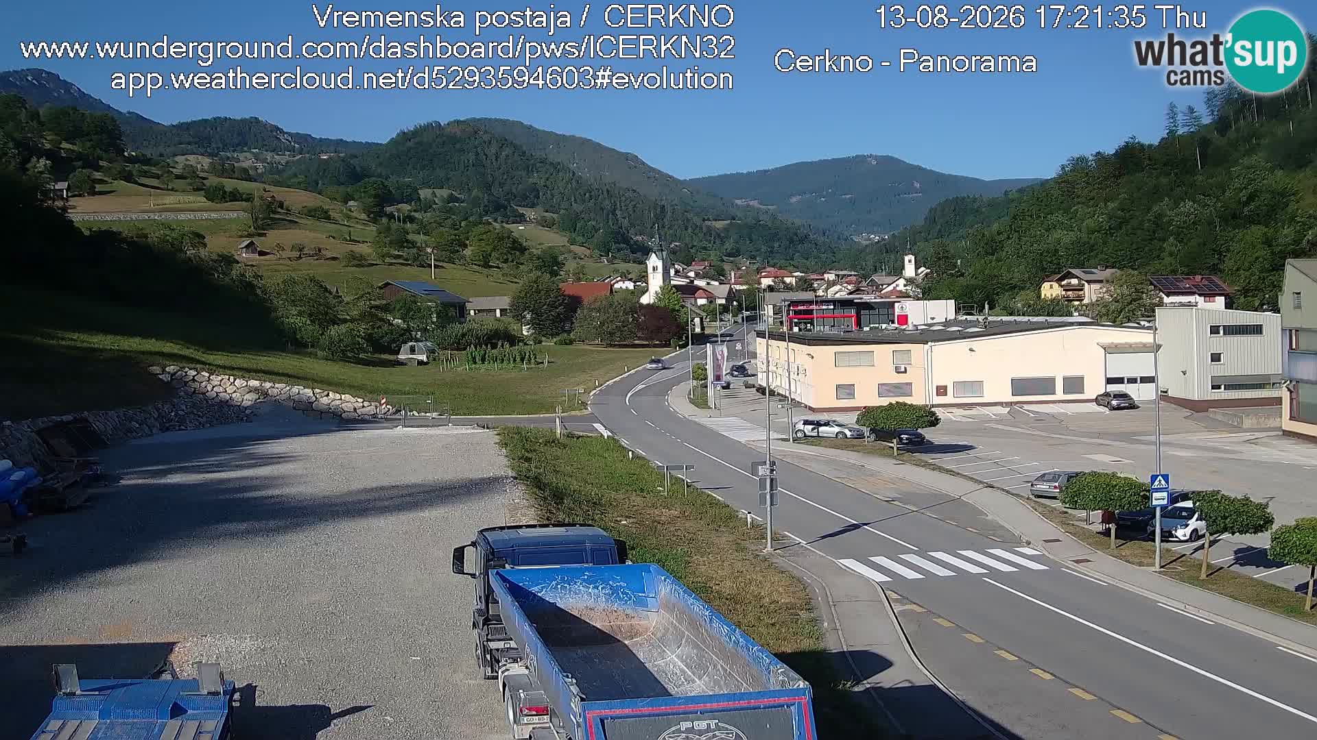 Webcam en direct – Entrée de la ville de Cerkno