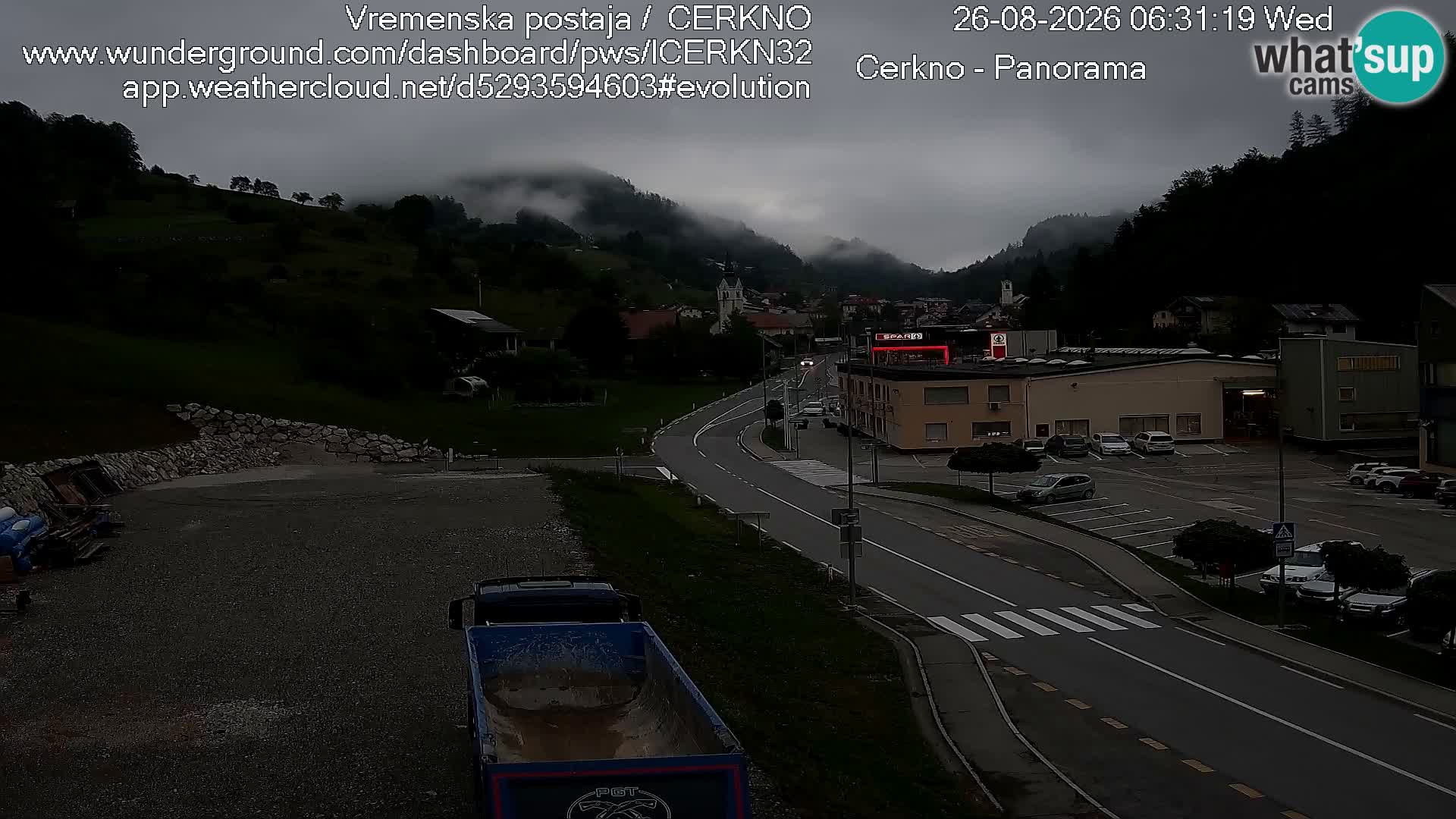 Webcam en direct – Entrée de la ville de Cerkno