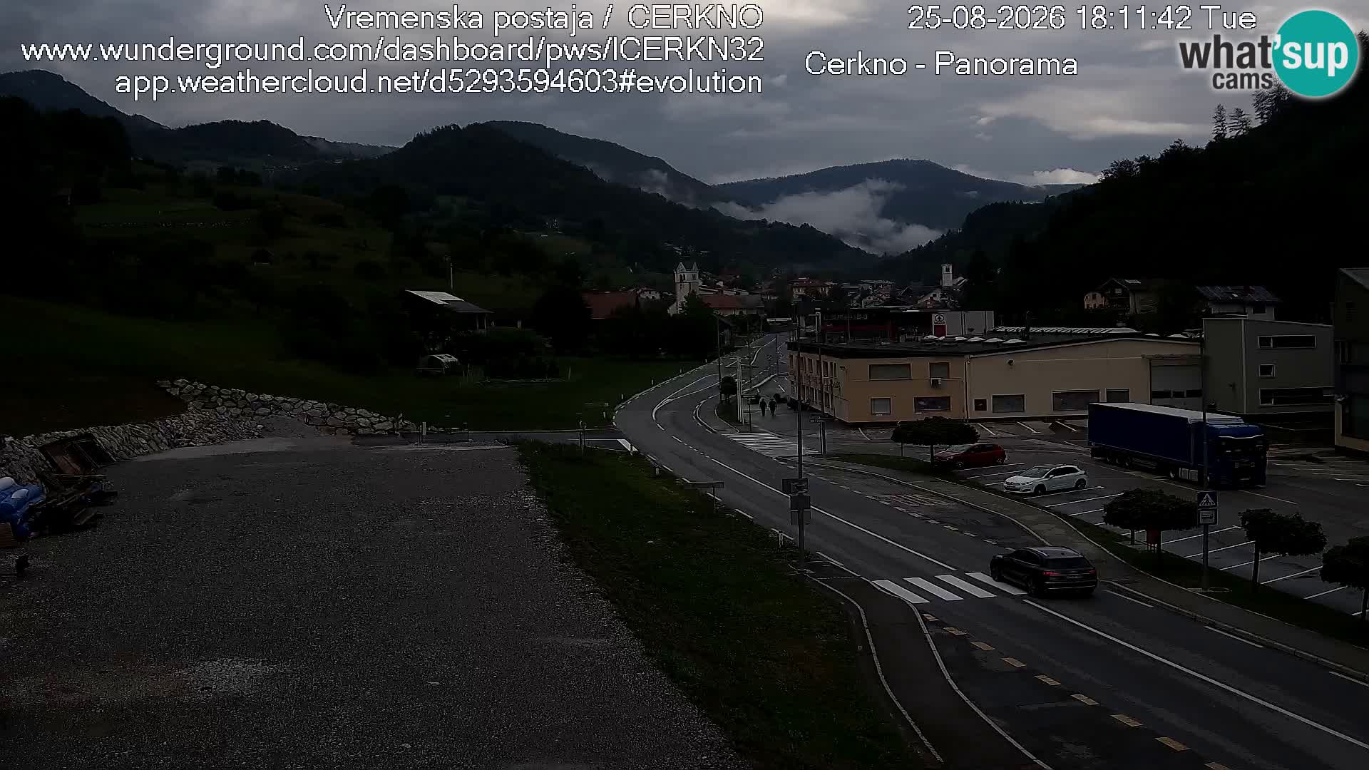 Cerkno entrada a la ciudad Webcam en vivo