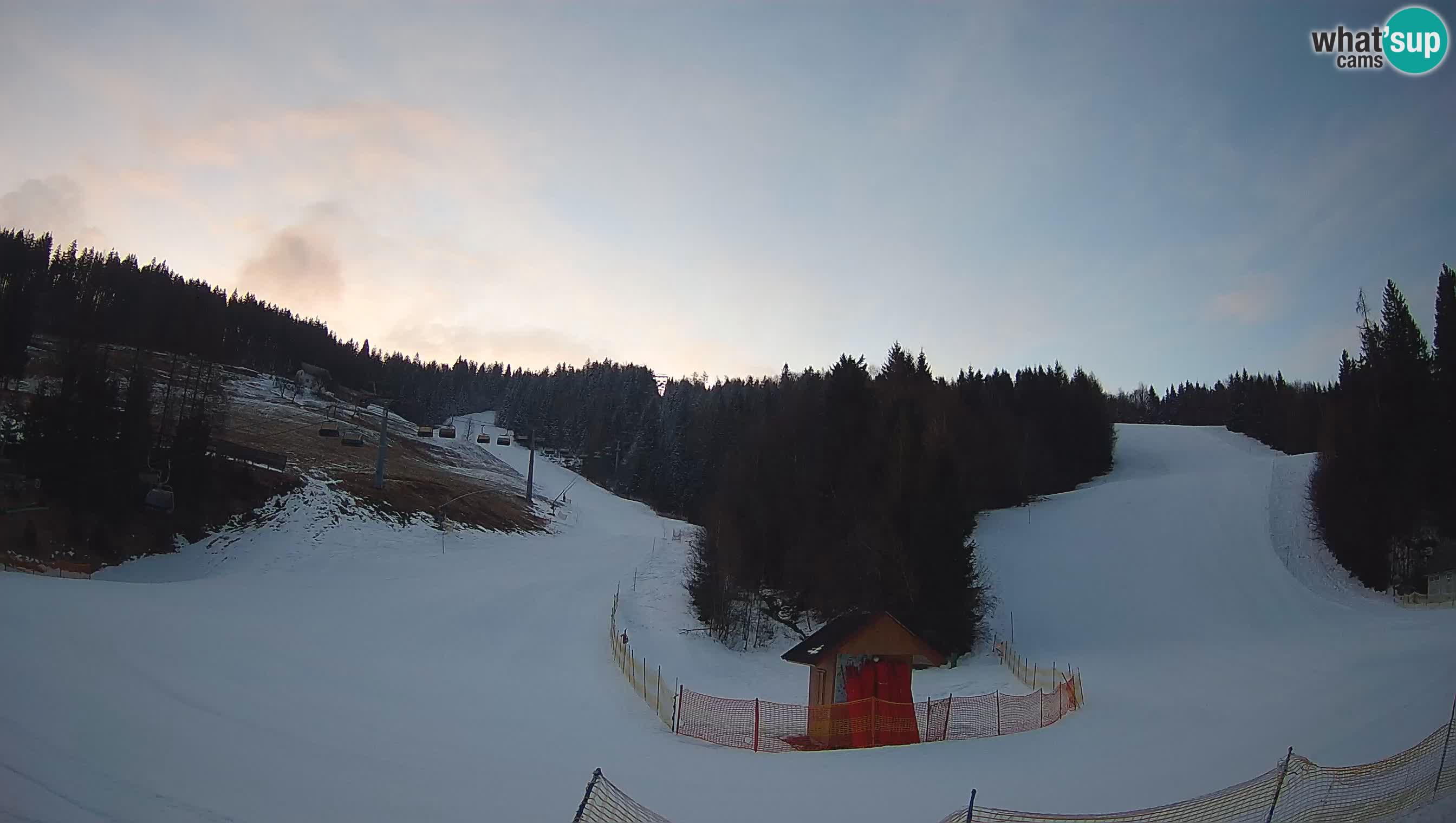 Web kamera Cerkno Brdo – Pogled uživo sa skijališta Cerkno