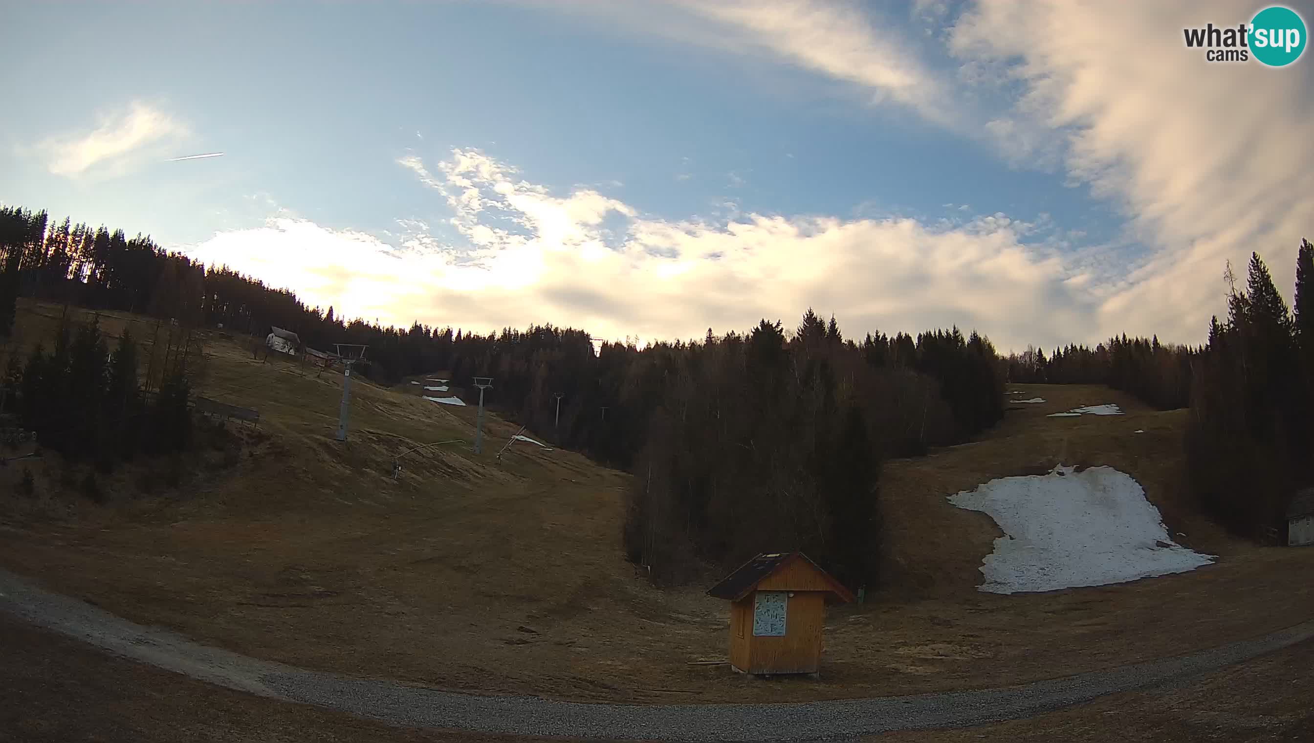 Spletna kamera Cerkno Brdo – Pogled v živo s smučišča Cerkno