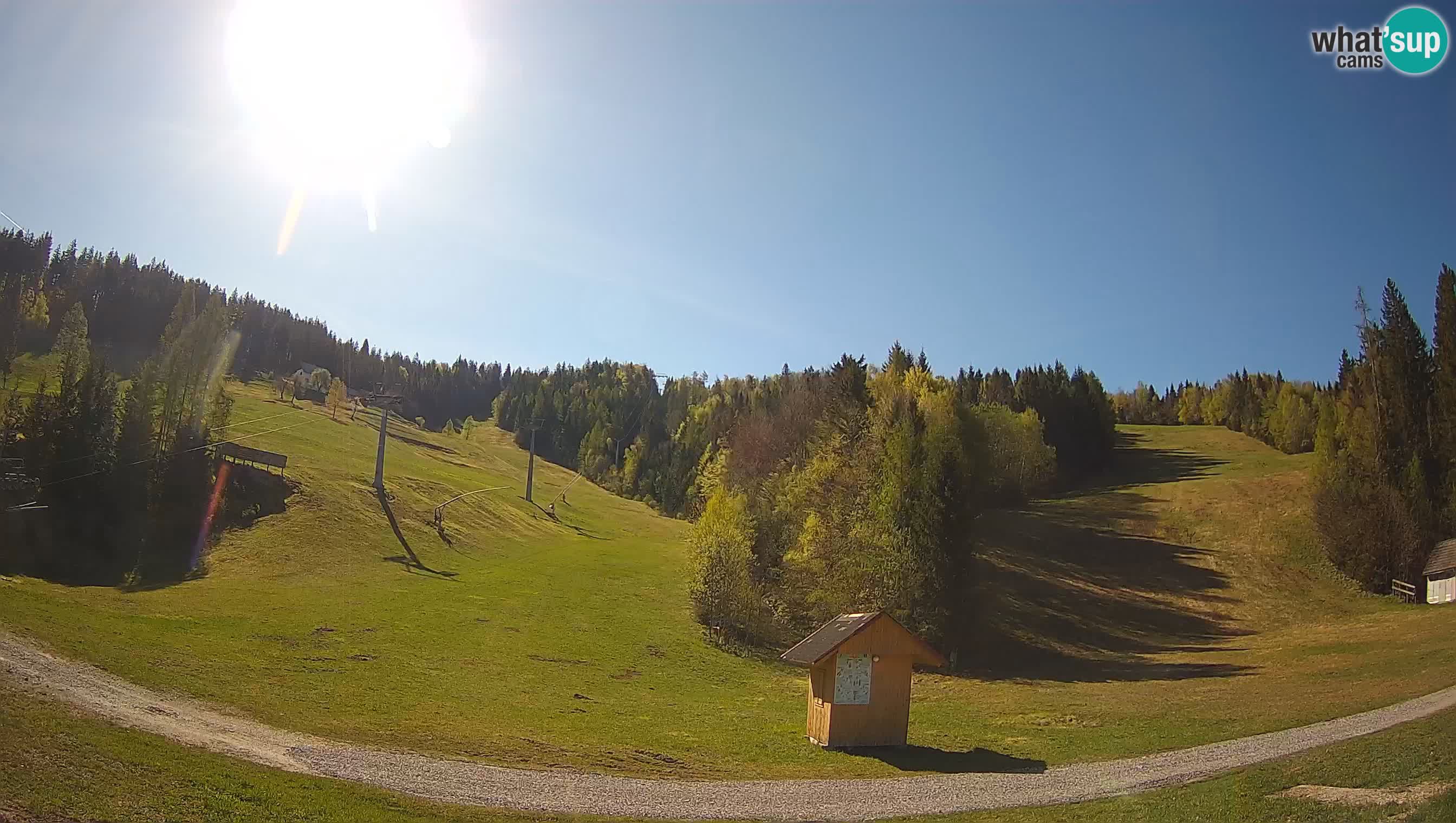 Spletna kamera Cerkno Brdo – Pogled v živo s smučišča Cerkno