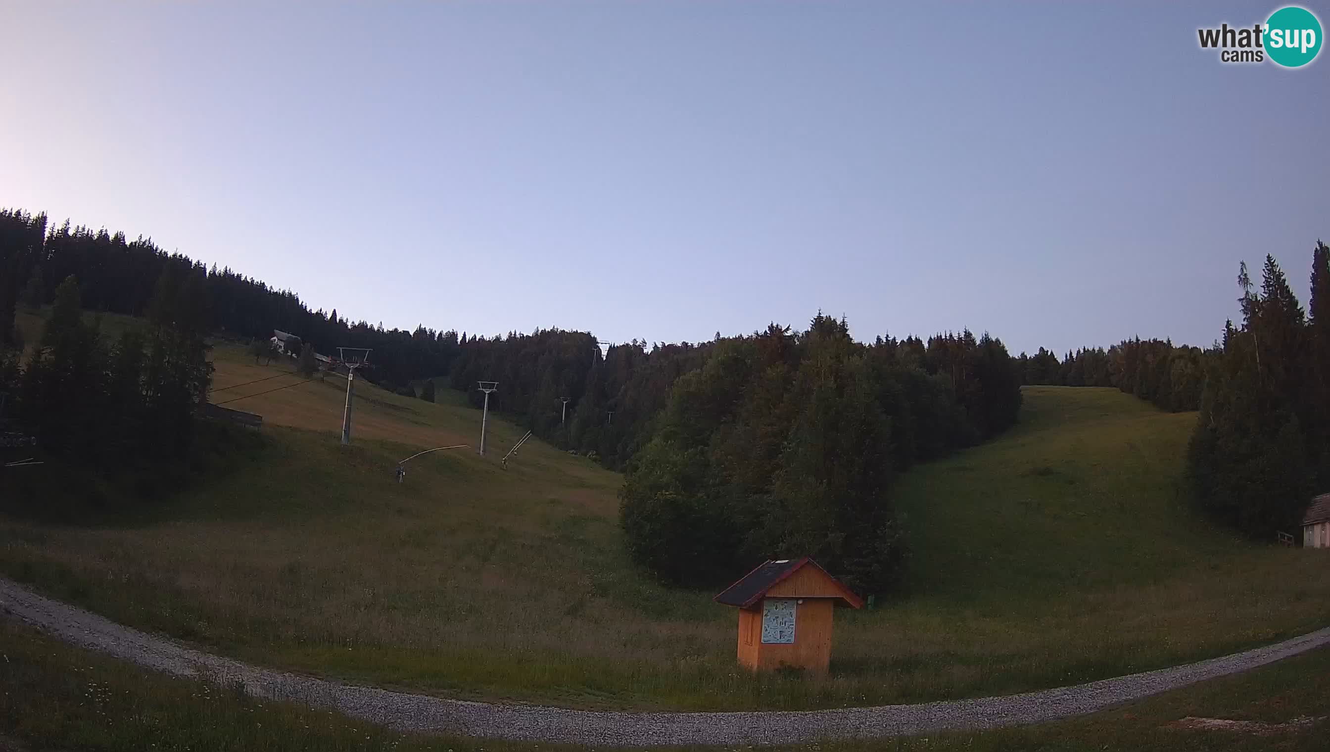 Spletna kamera Cerkno Brdo – Pogled v živo s smučišča Cerkno