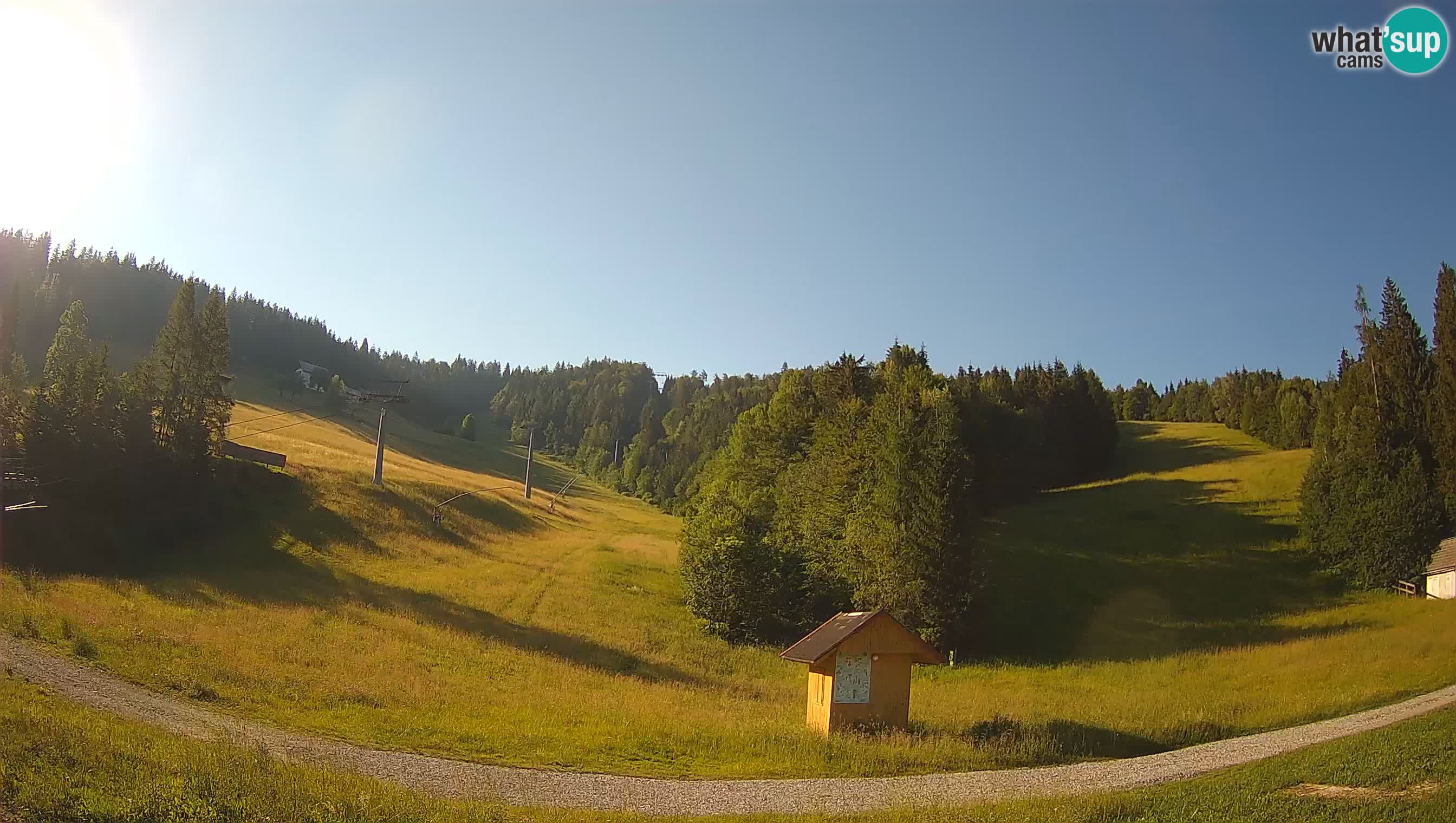 Spletna kamera Cerkno Brdo – Pogled v živo s smučišča Cerkno