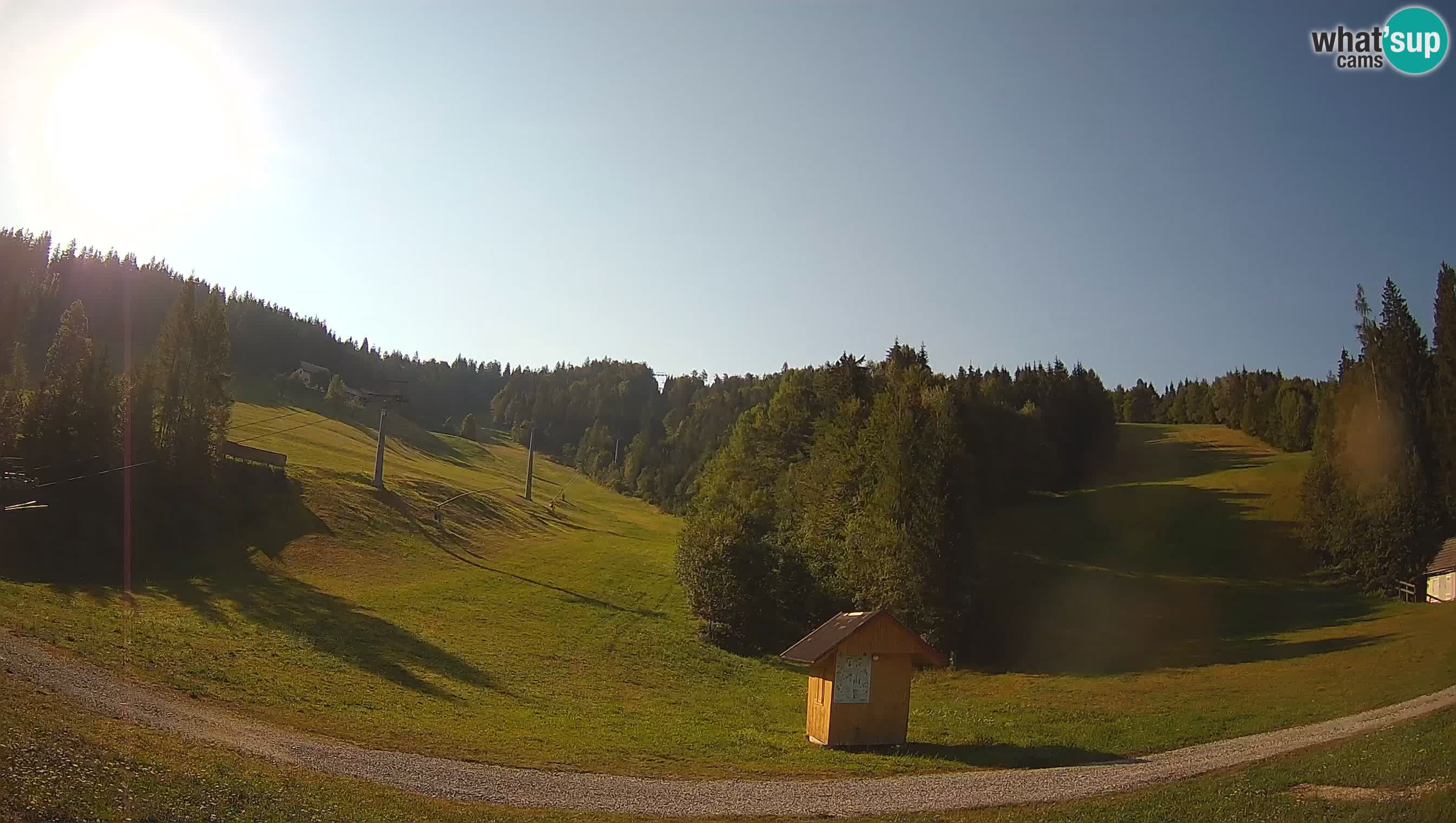 Spletna kamera Cerkno Brdo – Pogled v živo s smučišča Cerkno