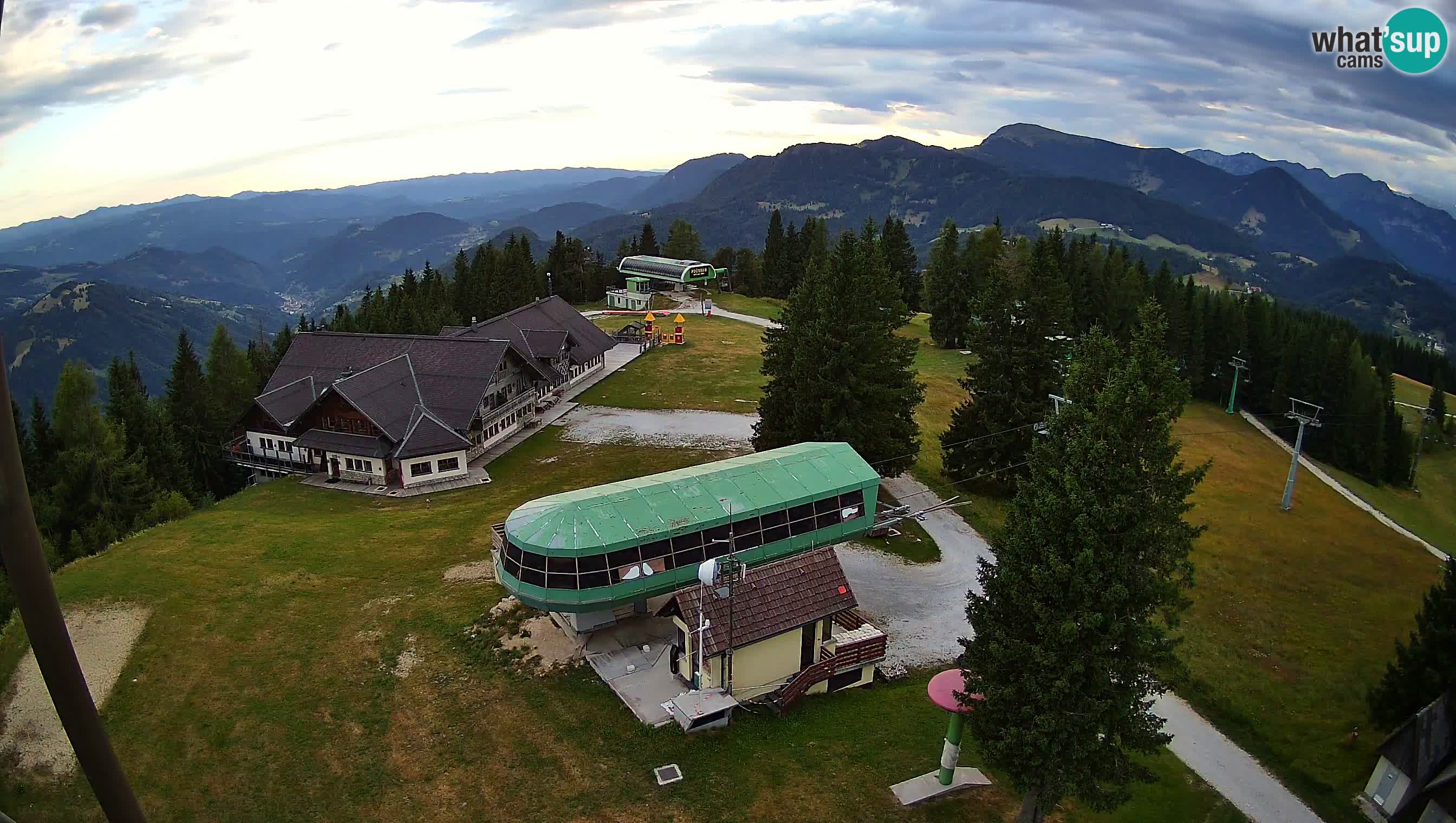 Live webcam Ski Cerkno – Počivalo