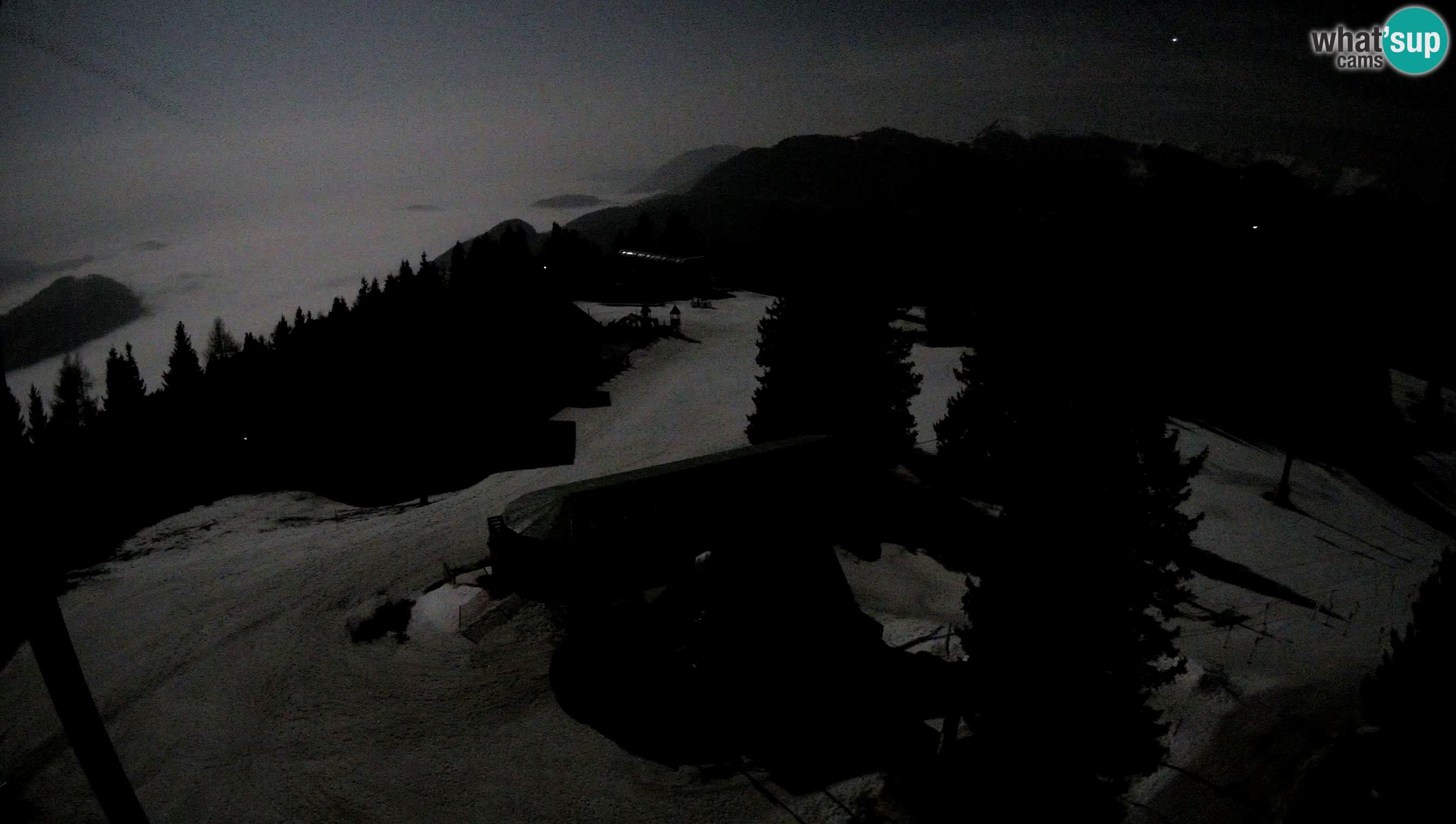 Web kamera Cerkno Počivalo – Pogled uživo sa skijališta Cerkno