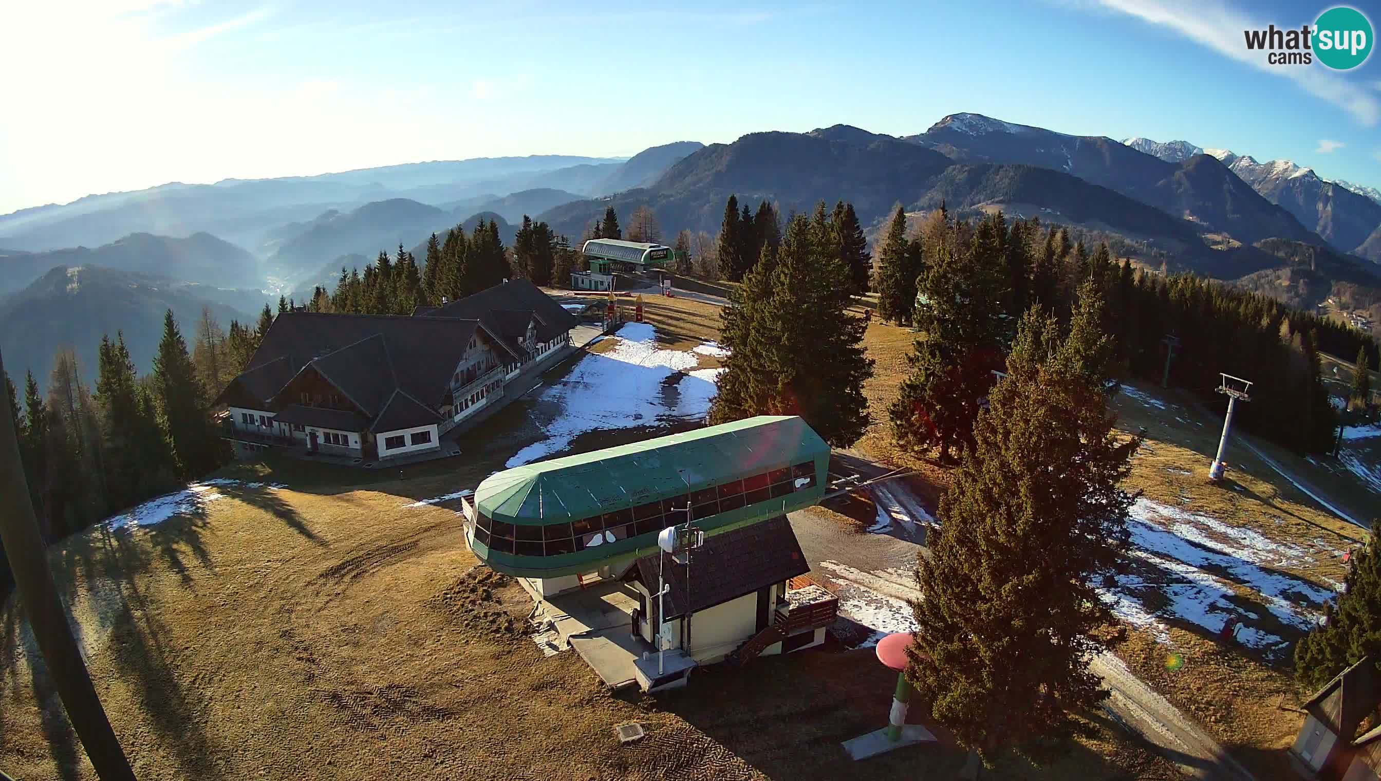 Spletna kamera Cerkno Počivalo – Pogled v živo iz smučišča Cerkno