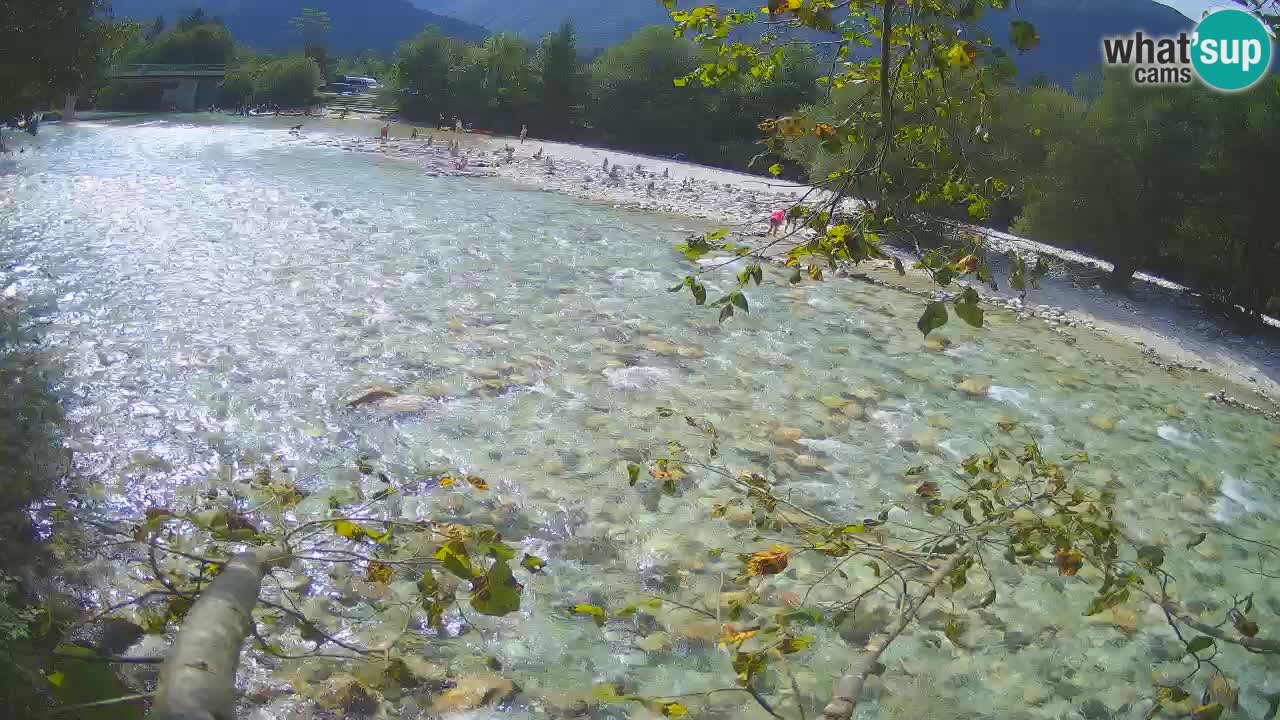 Spletna kamera Čezsoča – Očarljiv pogled na reko Sočo