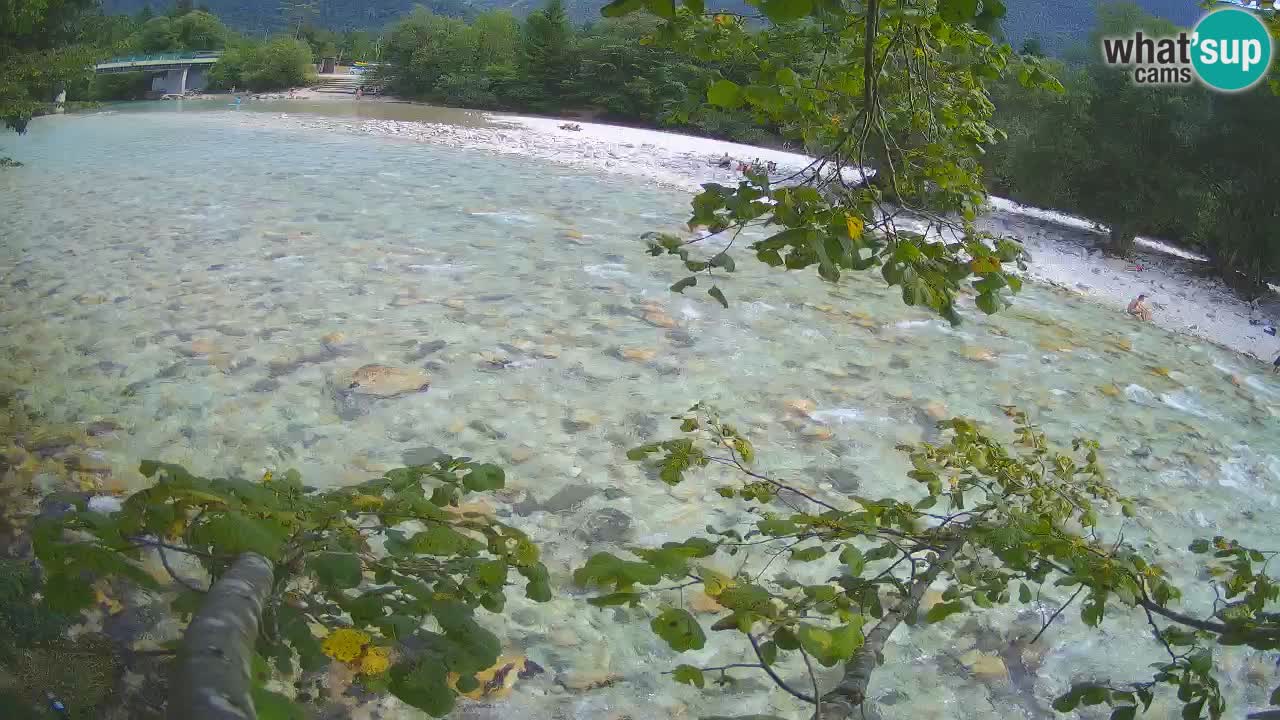 Spletna kamera Čezsoča – Očarljiv pogled na reko Sočo