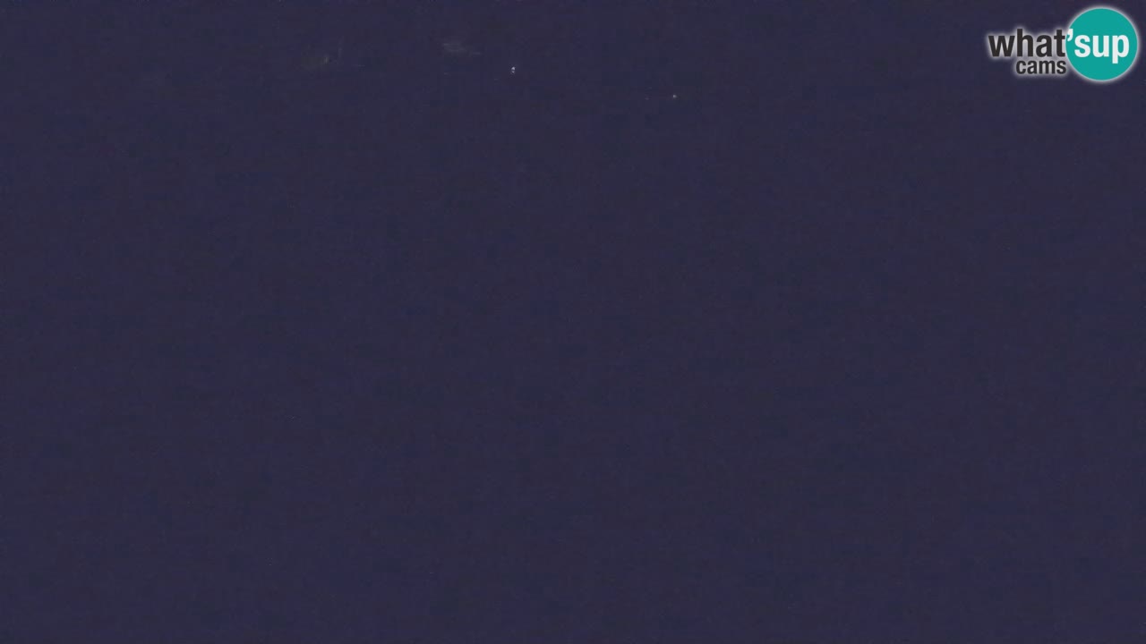 Spletna kamera Čezsoča – Očarljiv pogled na reko Sočo