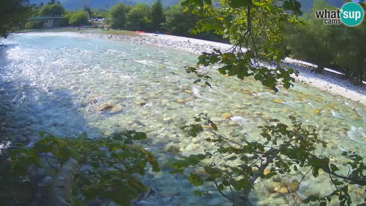Spletna kamera Čezsoča – Očarljiv pogled na reko Sočo