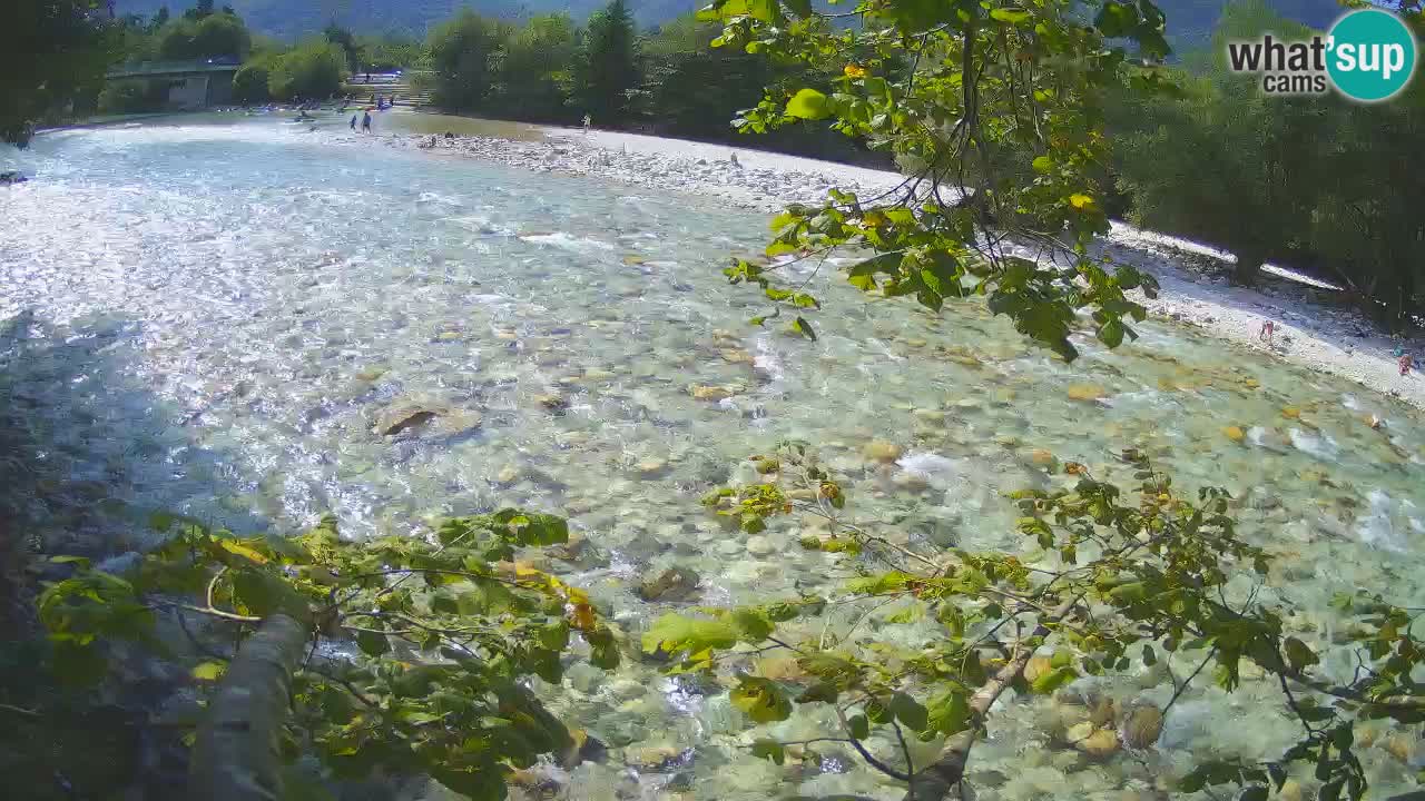 Spletna kamera Čezsoča – Očarljiv pogled na reko Sočo