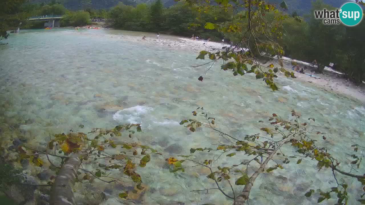 Spletna kamera Čezsoča – Očarljiv pogled na reko Sočo