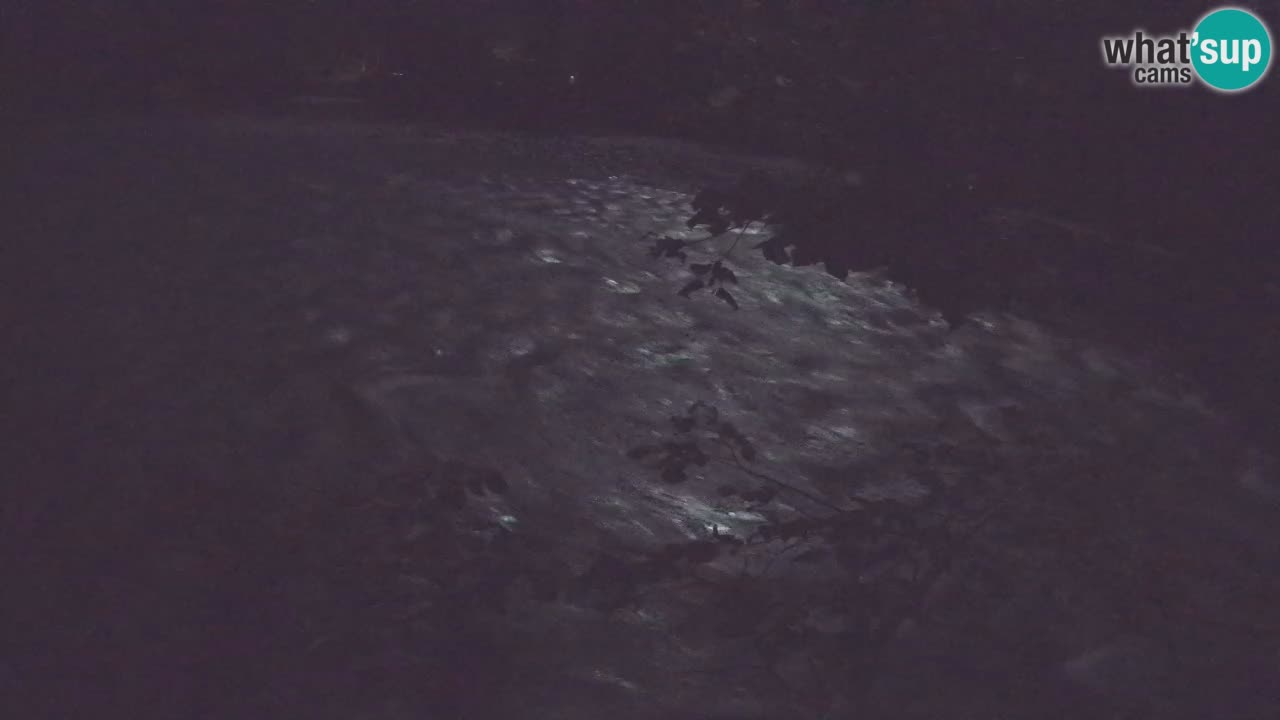 Spletna kamera Čezsoča – Očarljiv pogled na reko Sočo