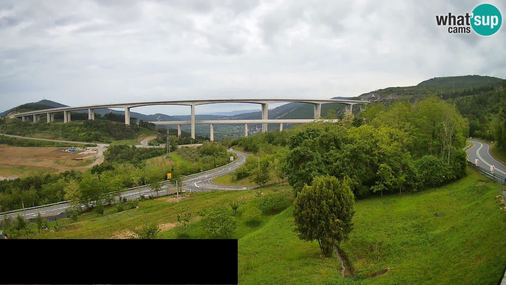 Camera en vivo Črni Kal Viaducto – Viki Burger