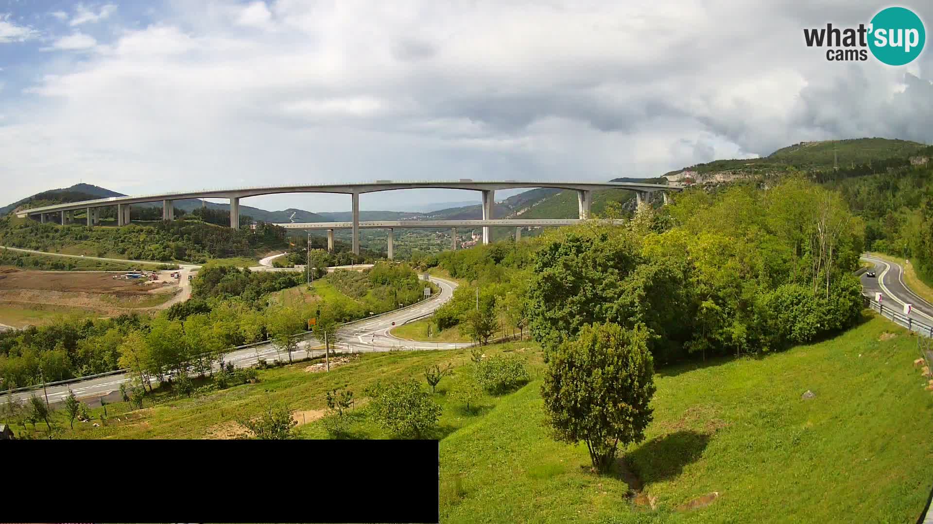 Webcam Črni Kal Viaduct – view from Viki Burger