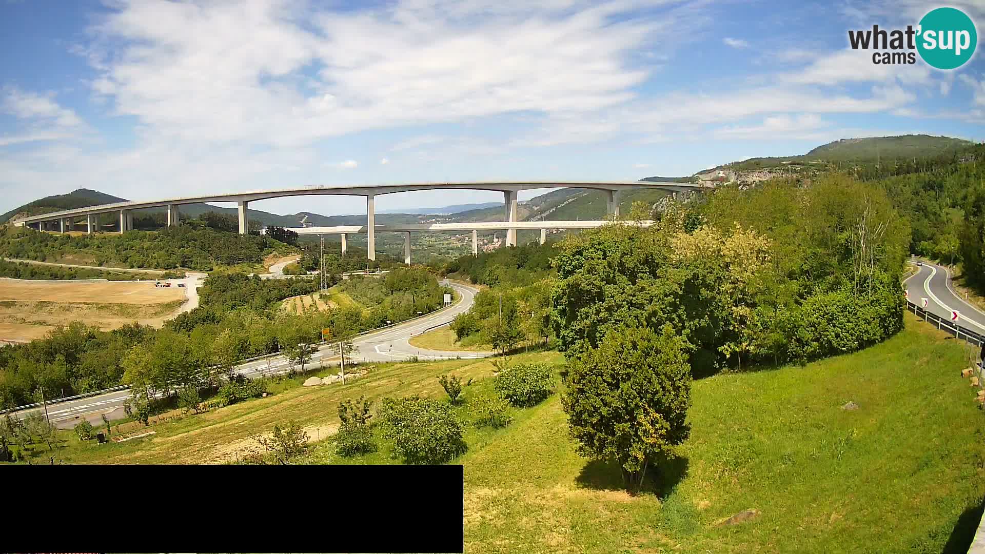 Kamera v živo Črni Kal Viadukt – pogled z Viki Burgerja