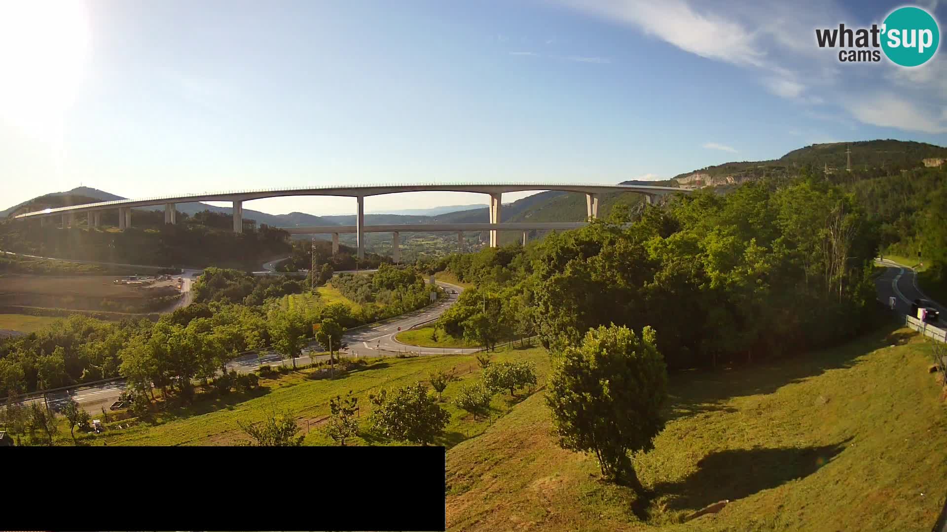 Webcam Črni Kal Viadukt – Viki Burger