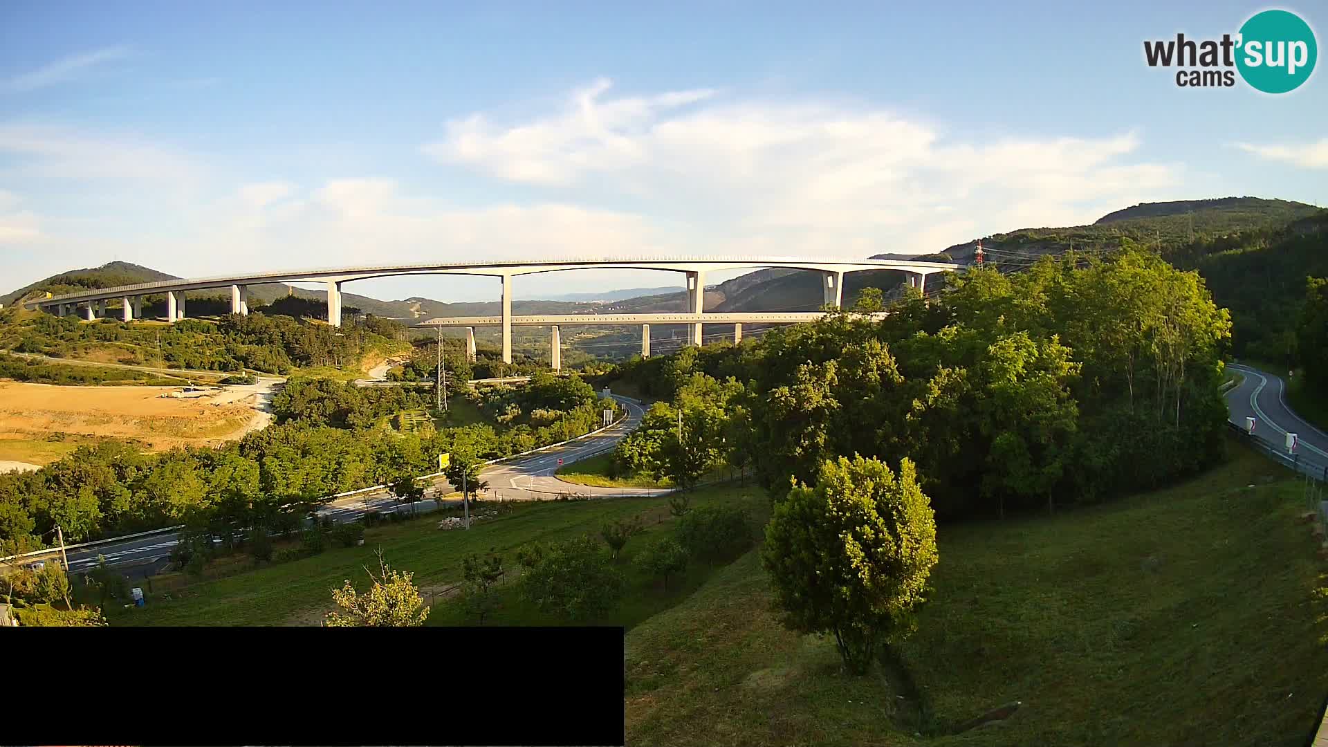 Webcam Črni Kal Viadukt – Viki Burger