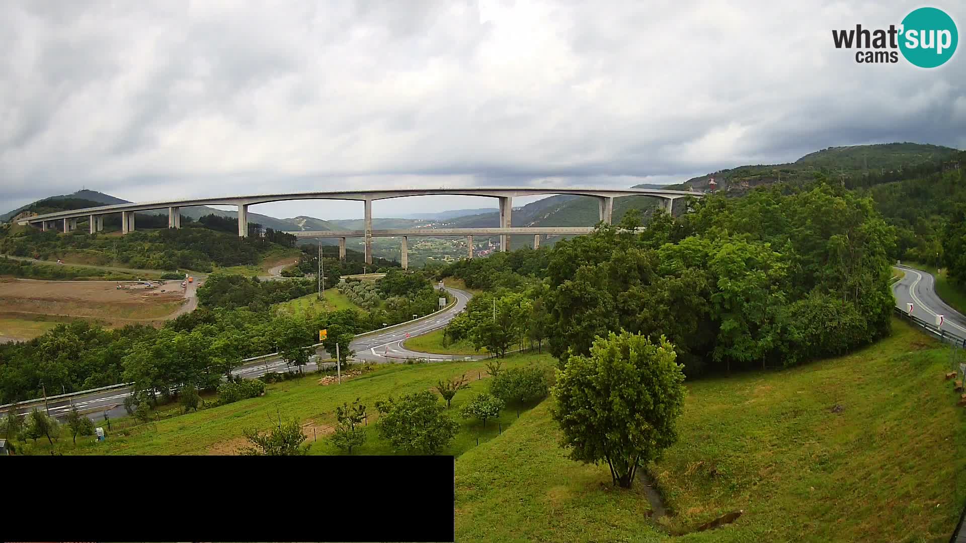 Camera en vivo Črni Kal Viaducto – Viki Burger