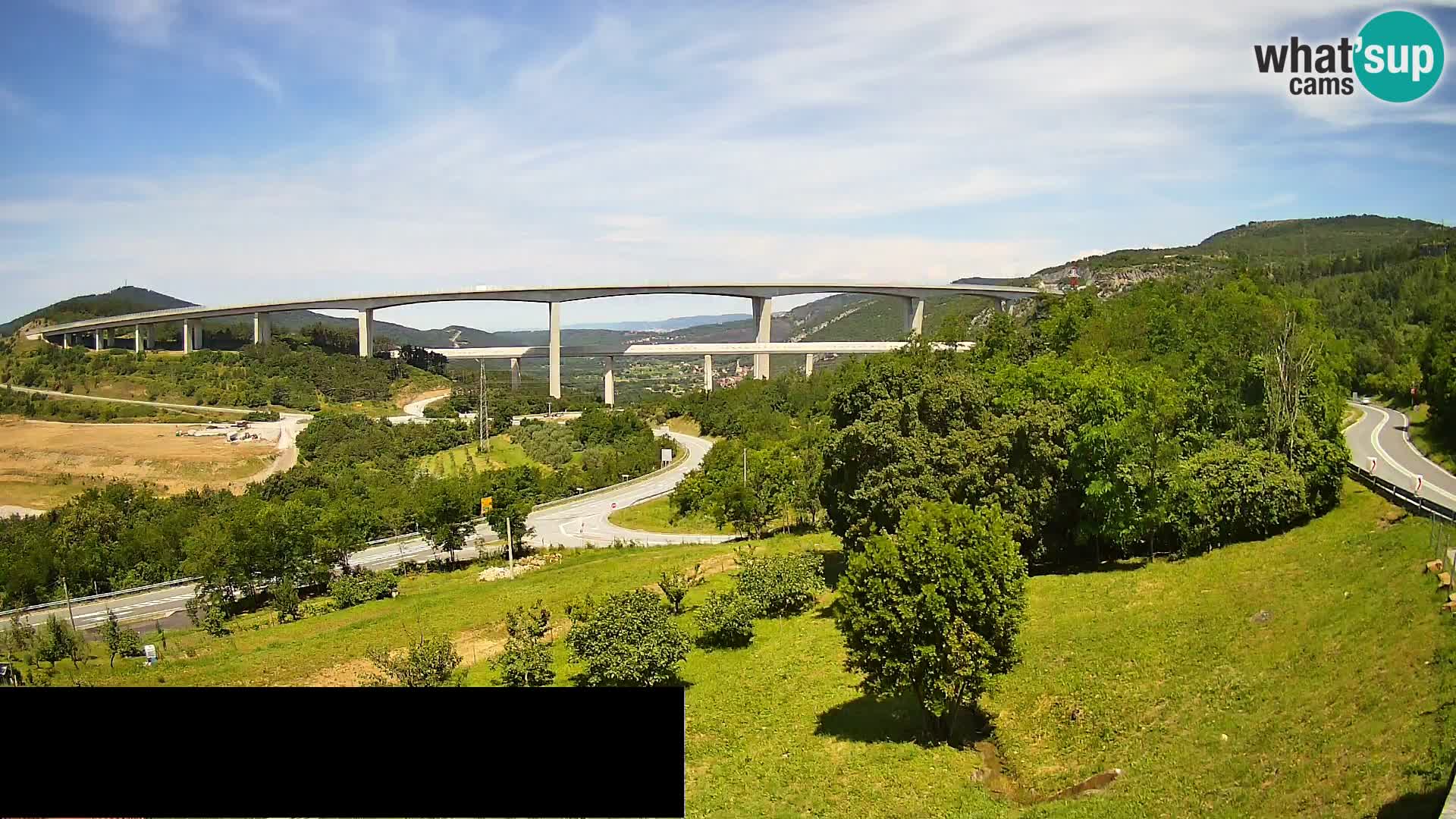 Kamera v živo Črni Kal Viadukt – pogled z Viki Burgerja