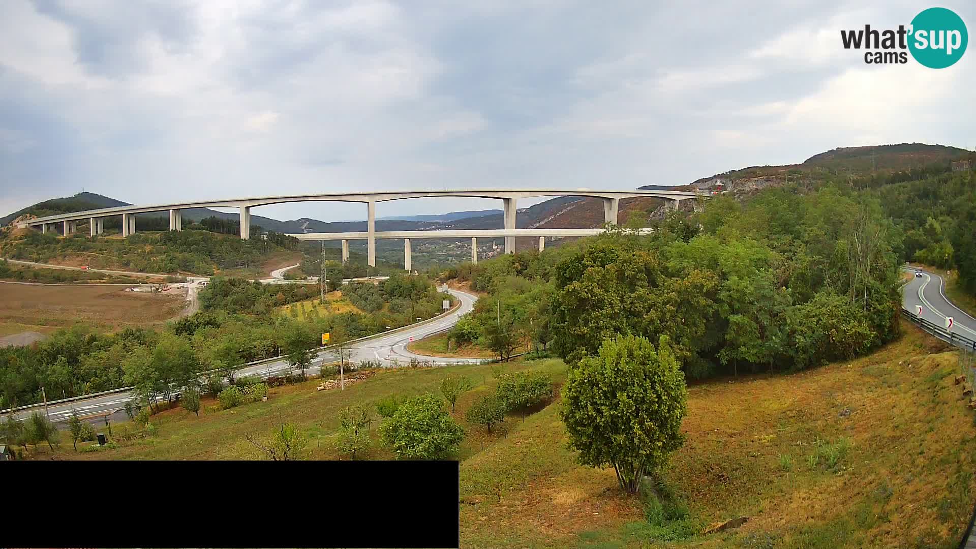 Webcam Črni Kal Viaduct – view from Viki Burger