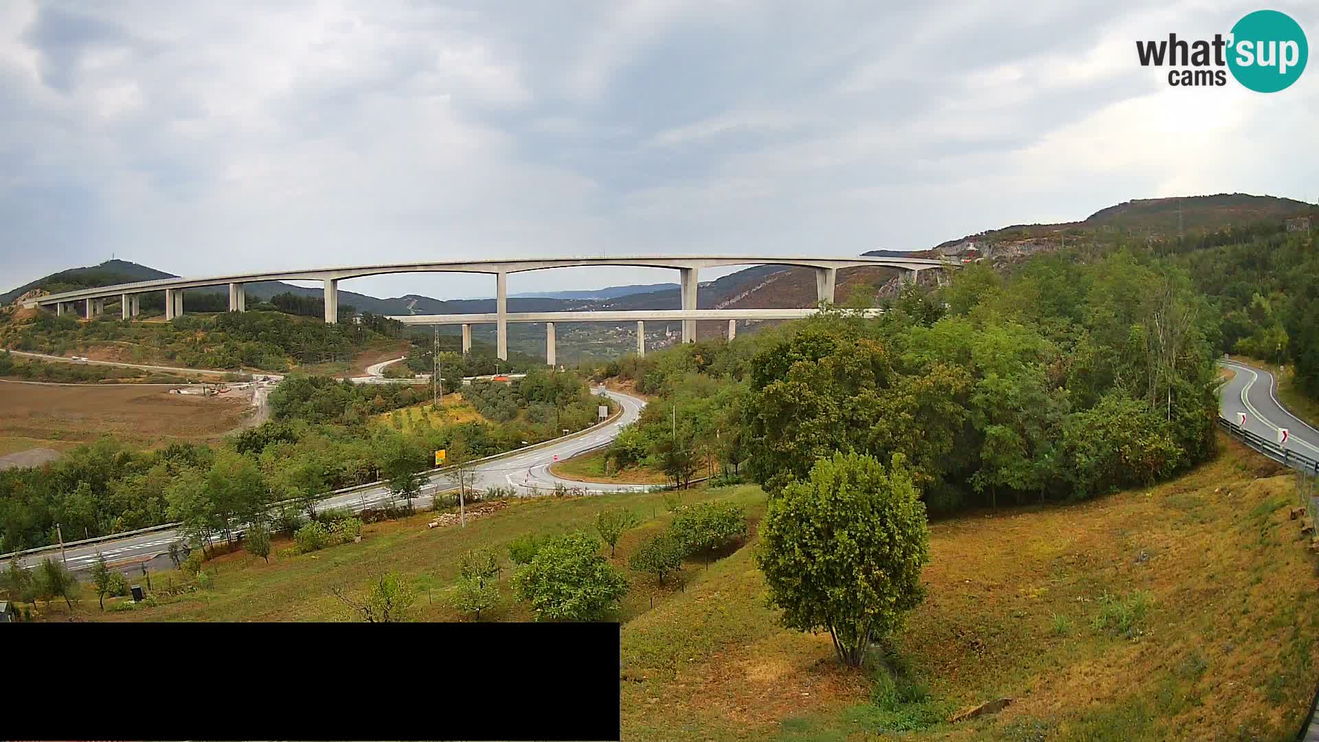 Webcam Črni Kal Viaduct – view from Viki Burger