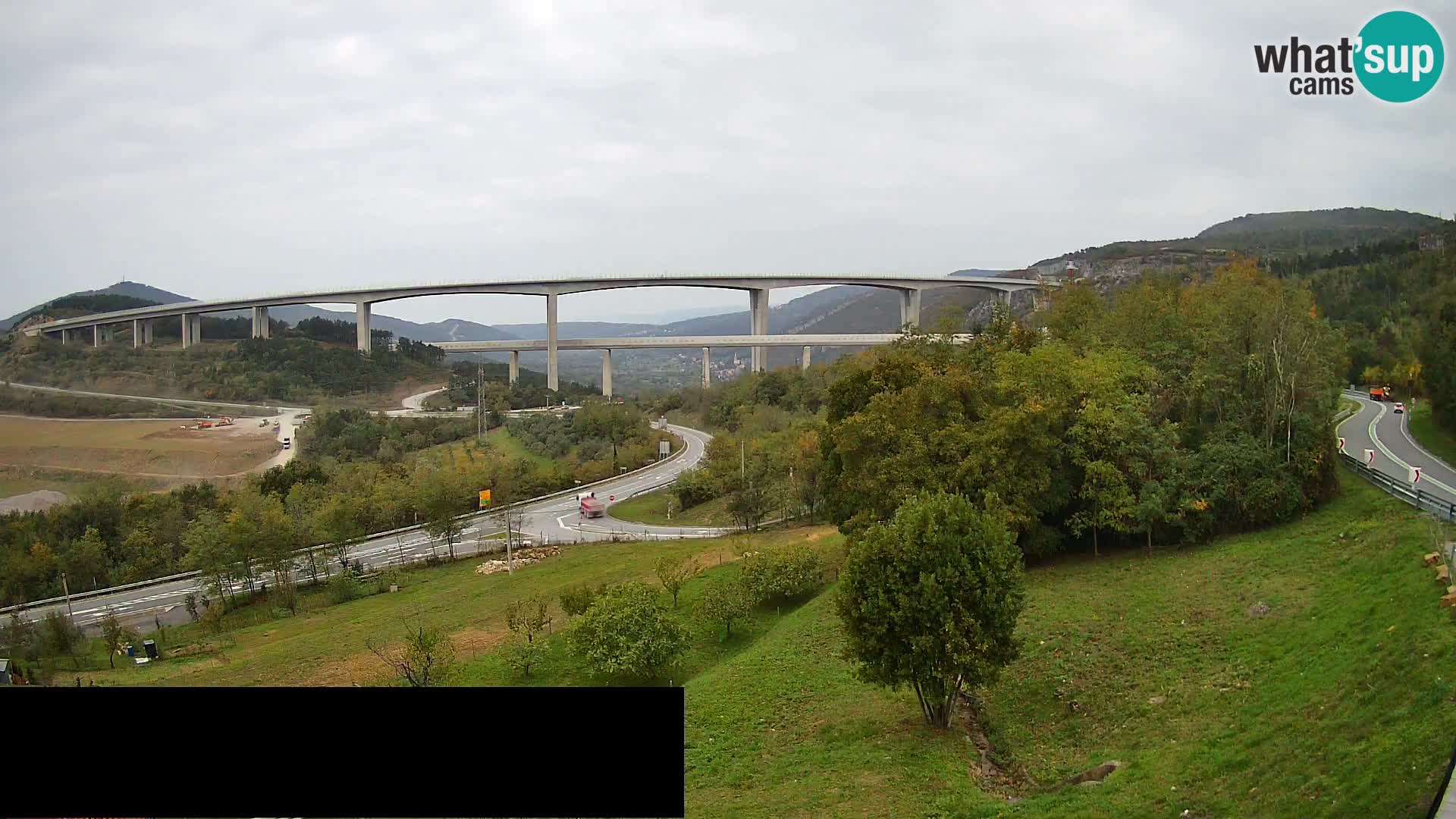 Webcam Črni Kal Viaduct – view from Viki Burger