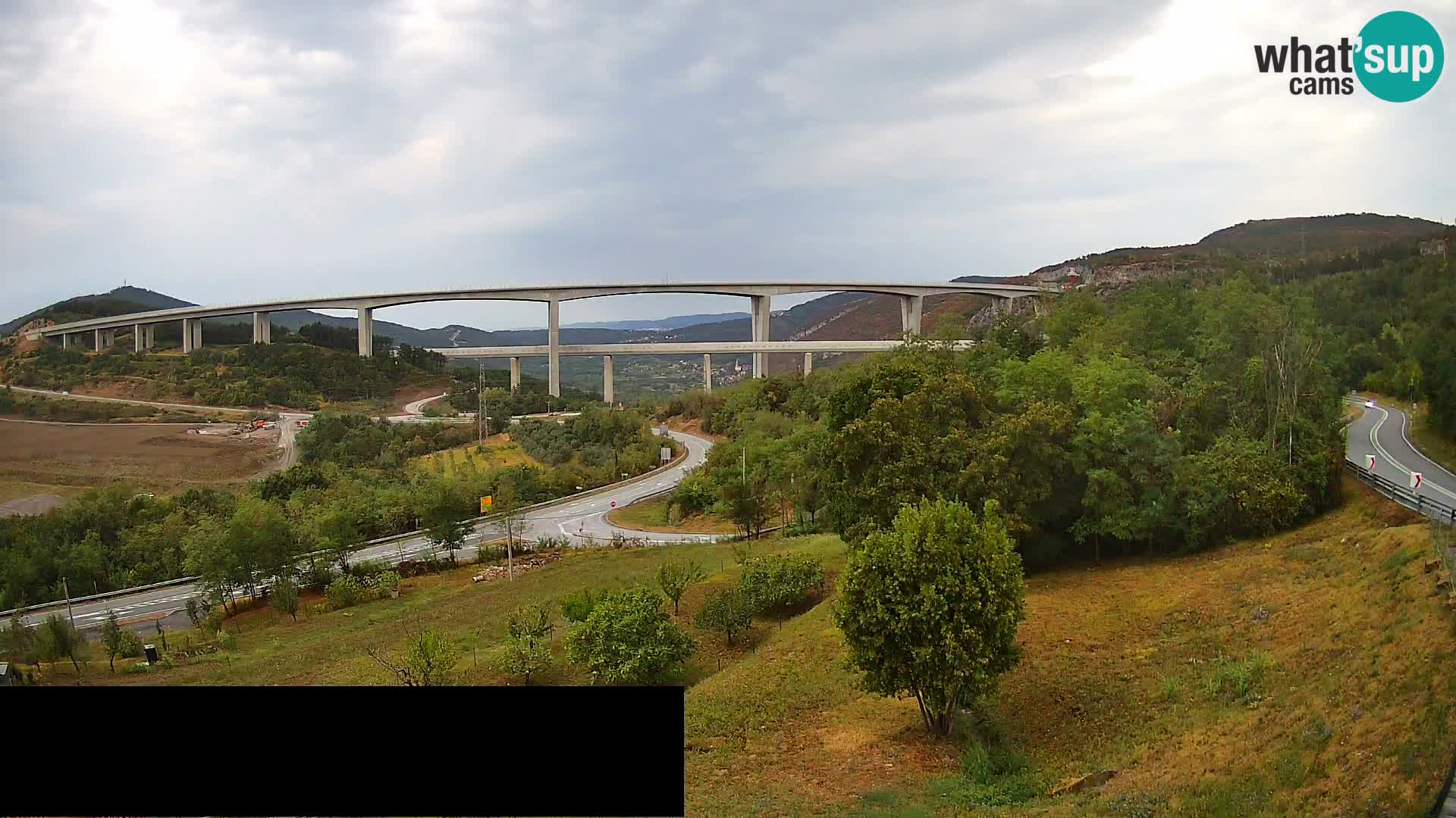 Live cam Črni Kal Viaduc – Viki Burger