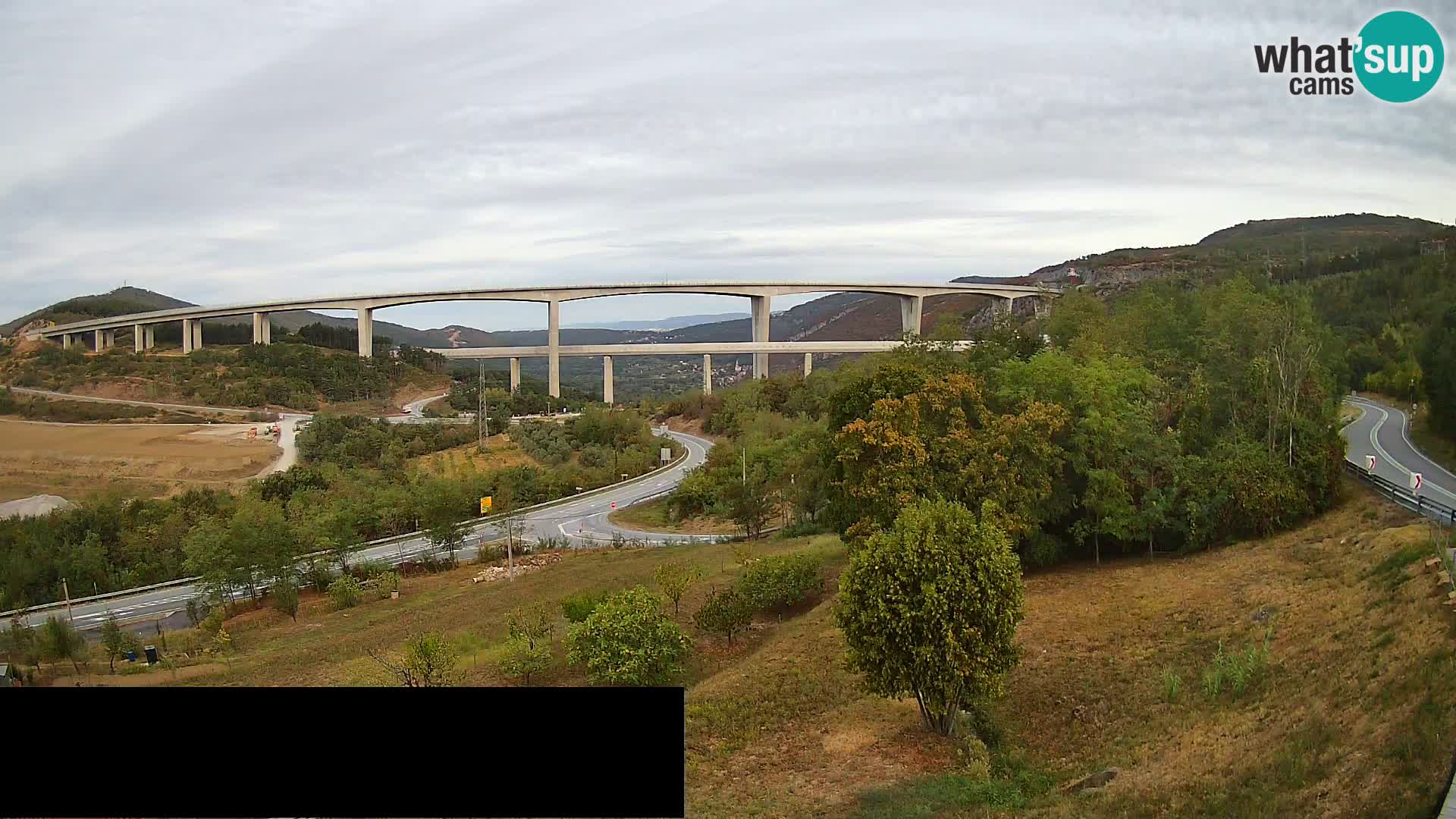 Webcam Črni Kal Viaduct – view from Viki Burger